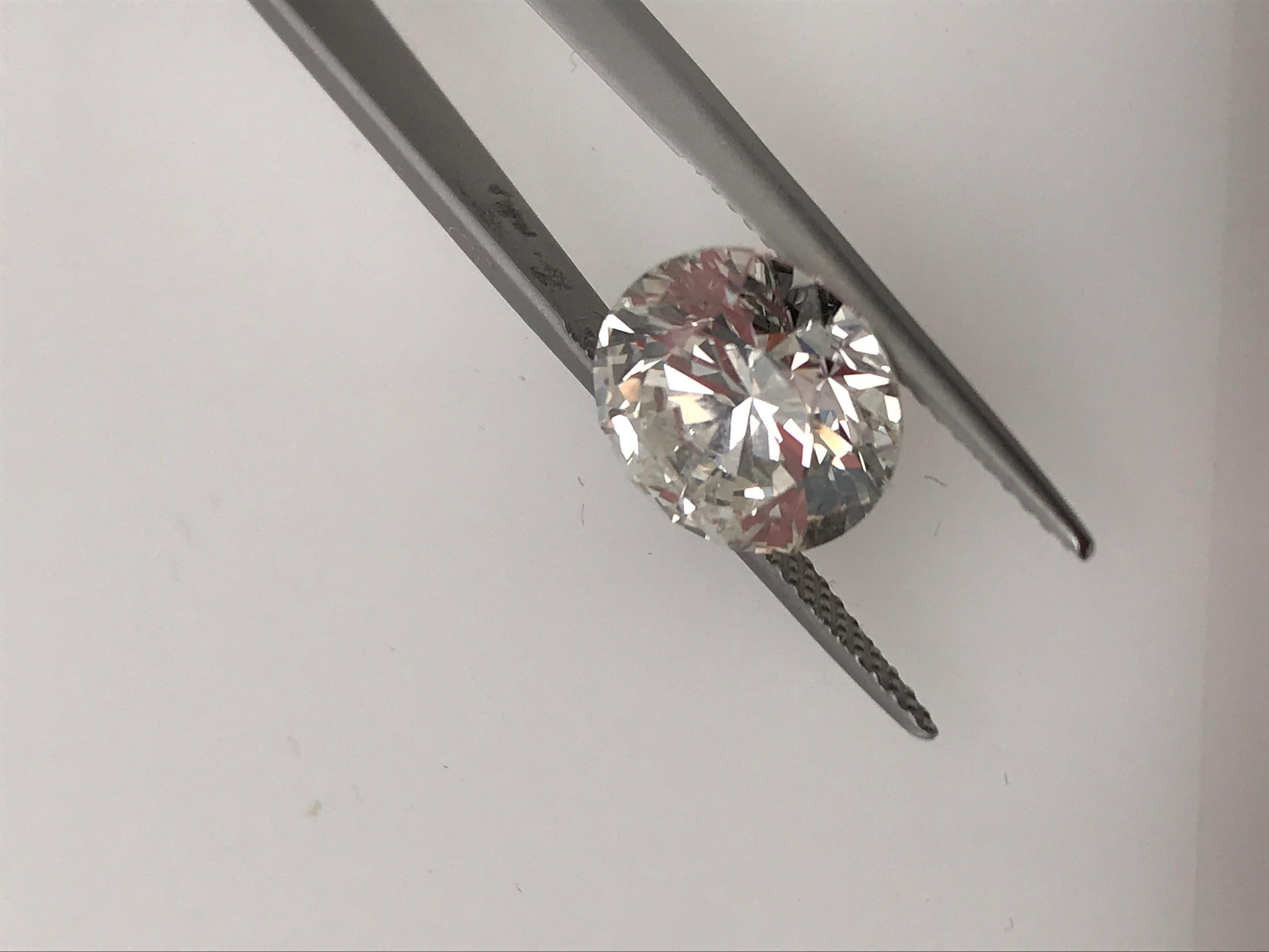 Contemporary Round GIA Diamond 4.28 Carat Triple Excellent , I/ SI 2 For Sale