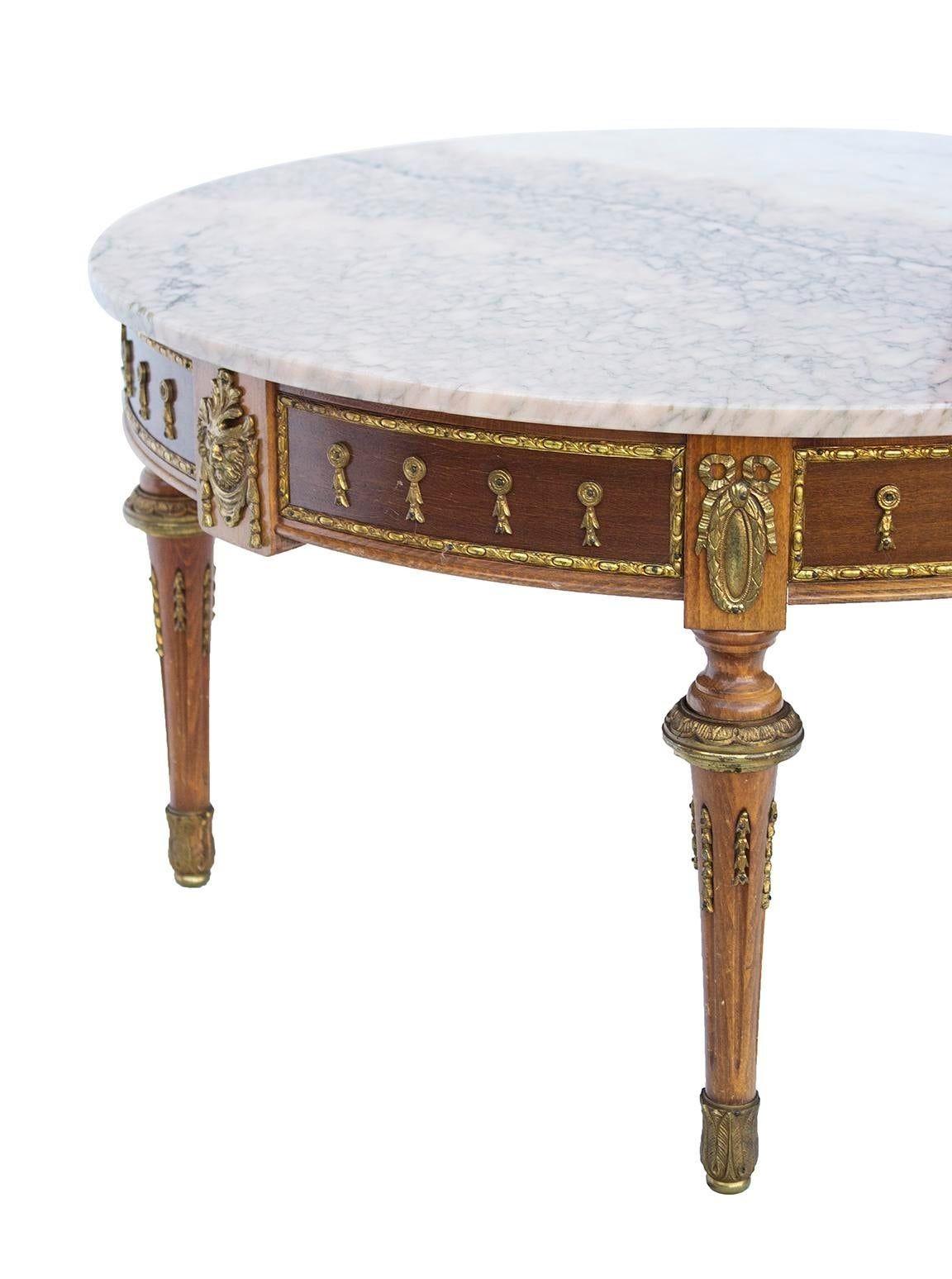 Round Gilt Cocktail Table with Pink Marble Top In Good Condition In Grand Rapids, MI