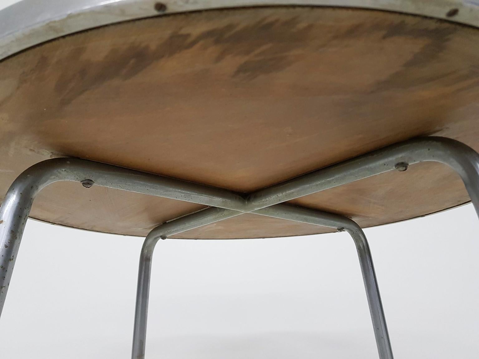 Mid-20th Century Round Gispen Metal Industrial Side Table, Model 501/3601, Dutch Design 1954 For Sale