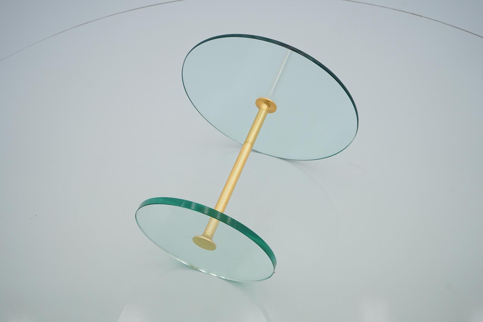Round Glass and Brass Side Table, 1970s For Sale 1