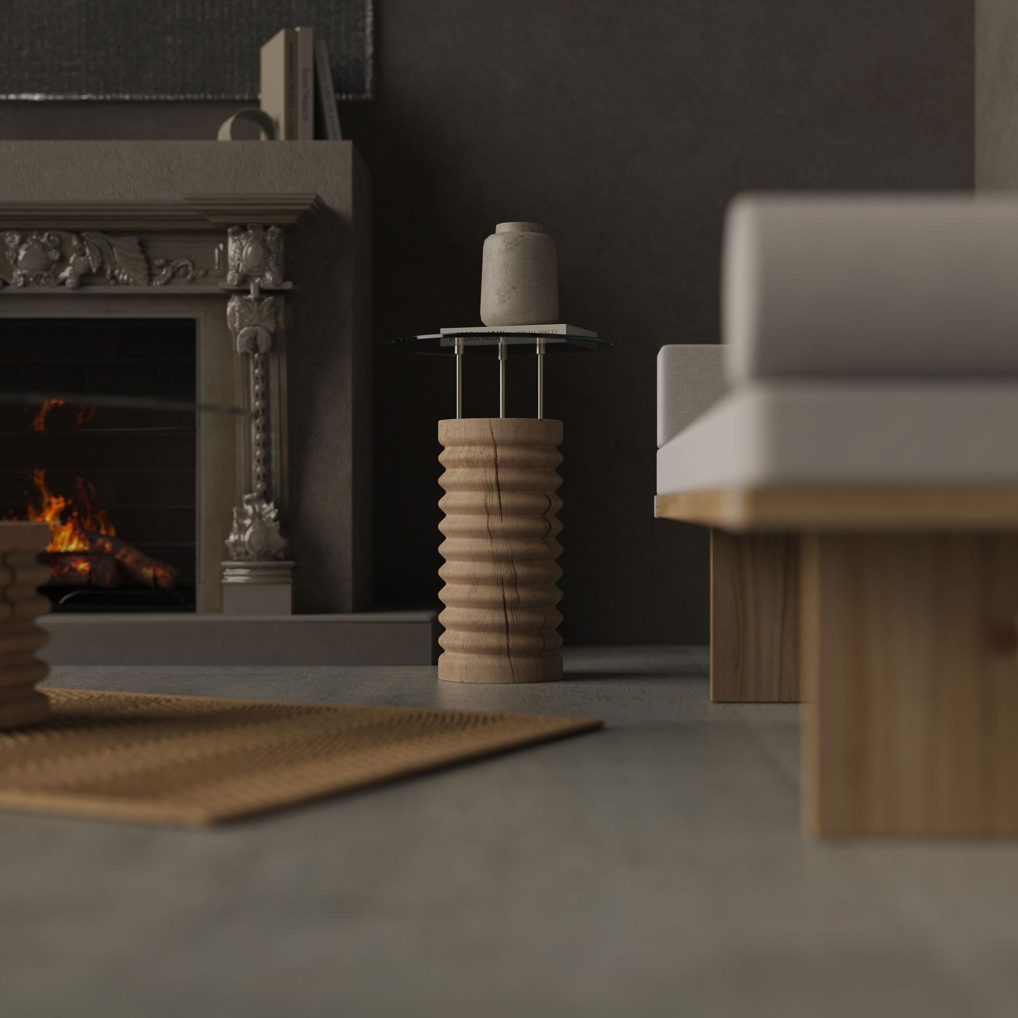 XXIe siècle et contemporain Table d'appoint/café ronde en verre et cèdre - SOFRA en vente