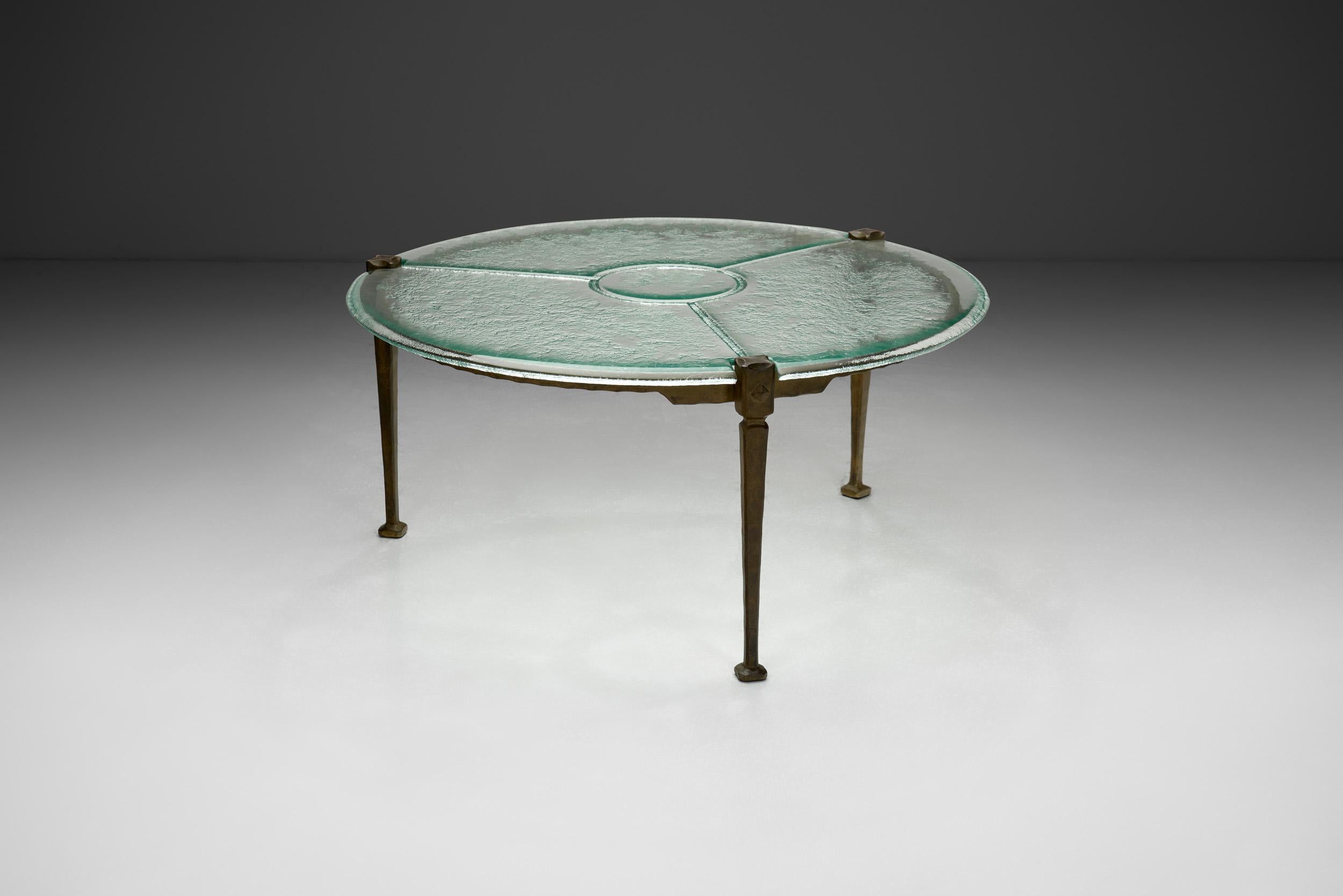 Round Glass Coffee Table by Lothar Klute, Germany 1980s In Good Condition For Sale In Utrecht, NL