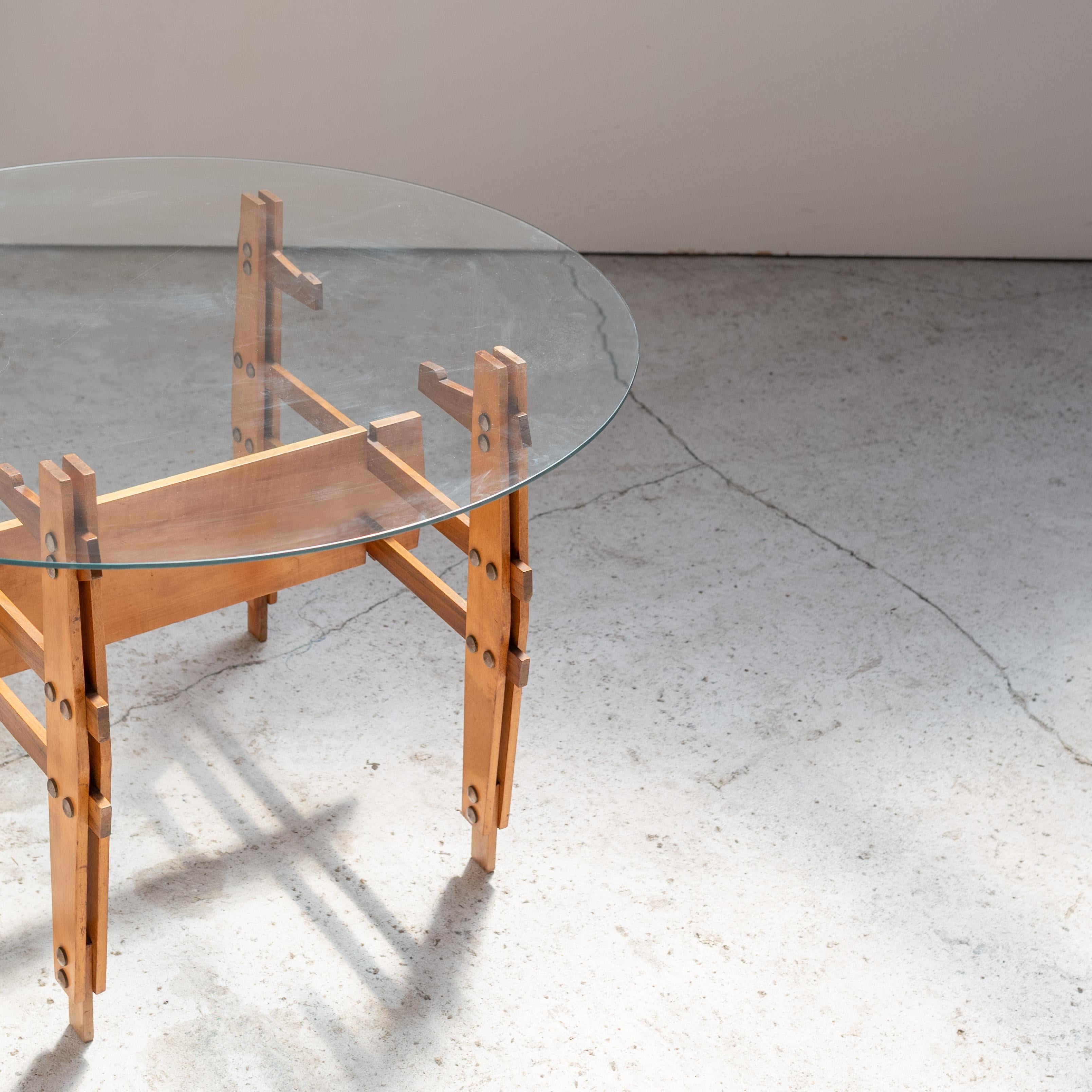 Table basse ronde en verre, Italie, années 1960 en vente 2