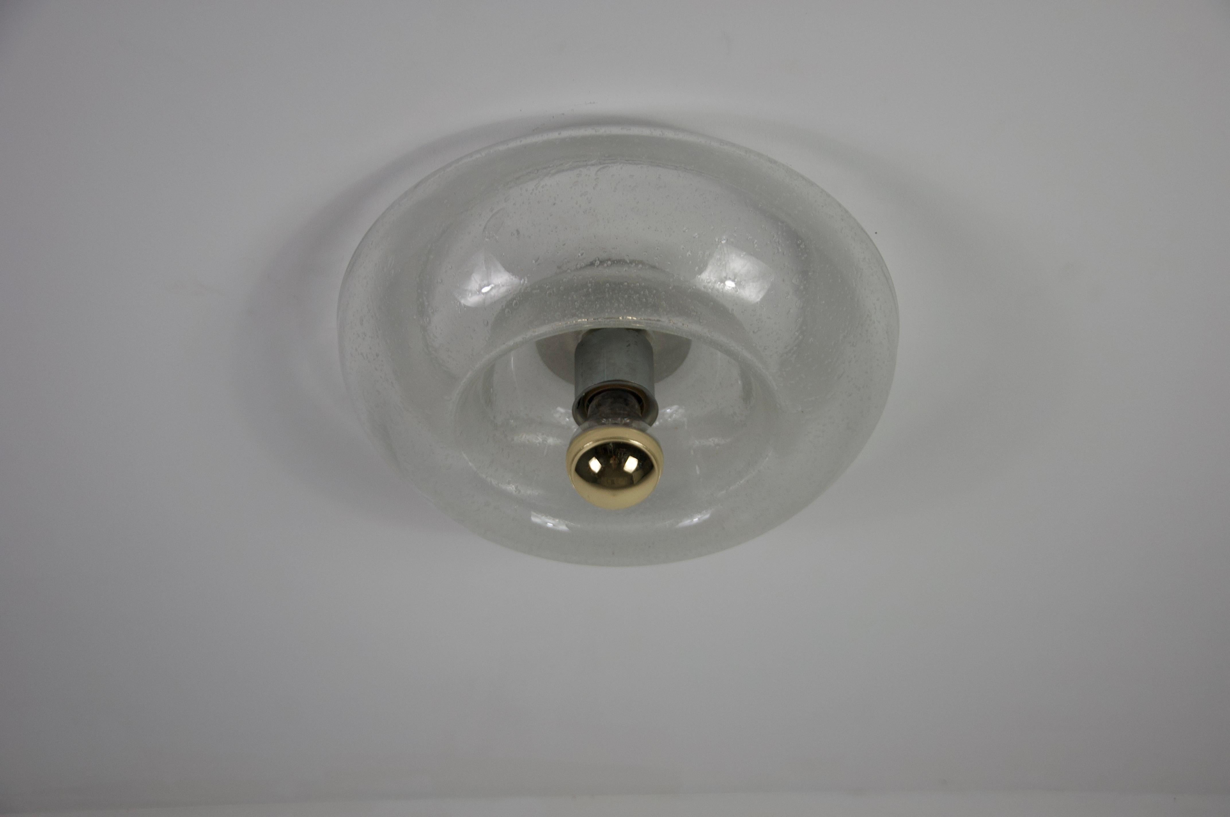 Allemand Monture affleurante ronde en verre par Kalmar Franken, Autriche, années 1960 en vente