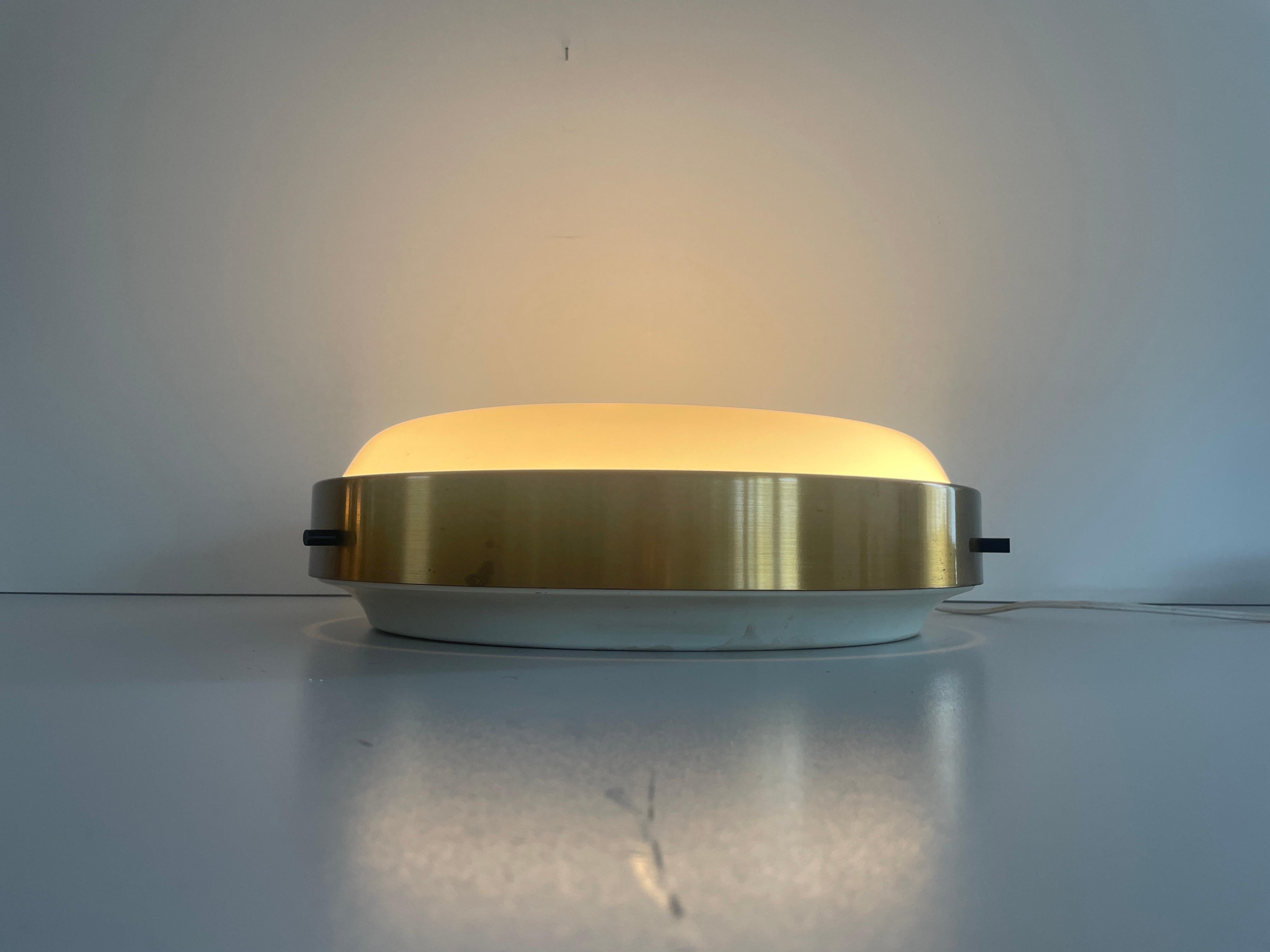 Empotrable de cristal redondo de Lumi, años 60, Italia en venta 4