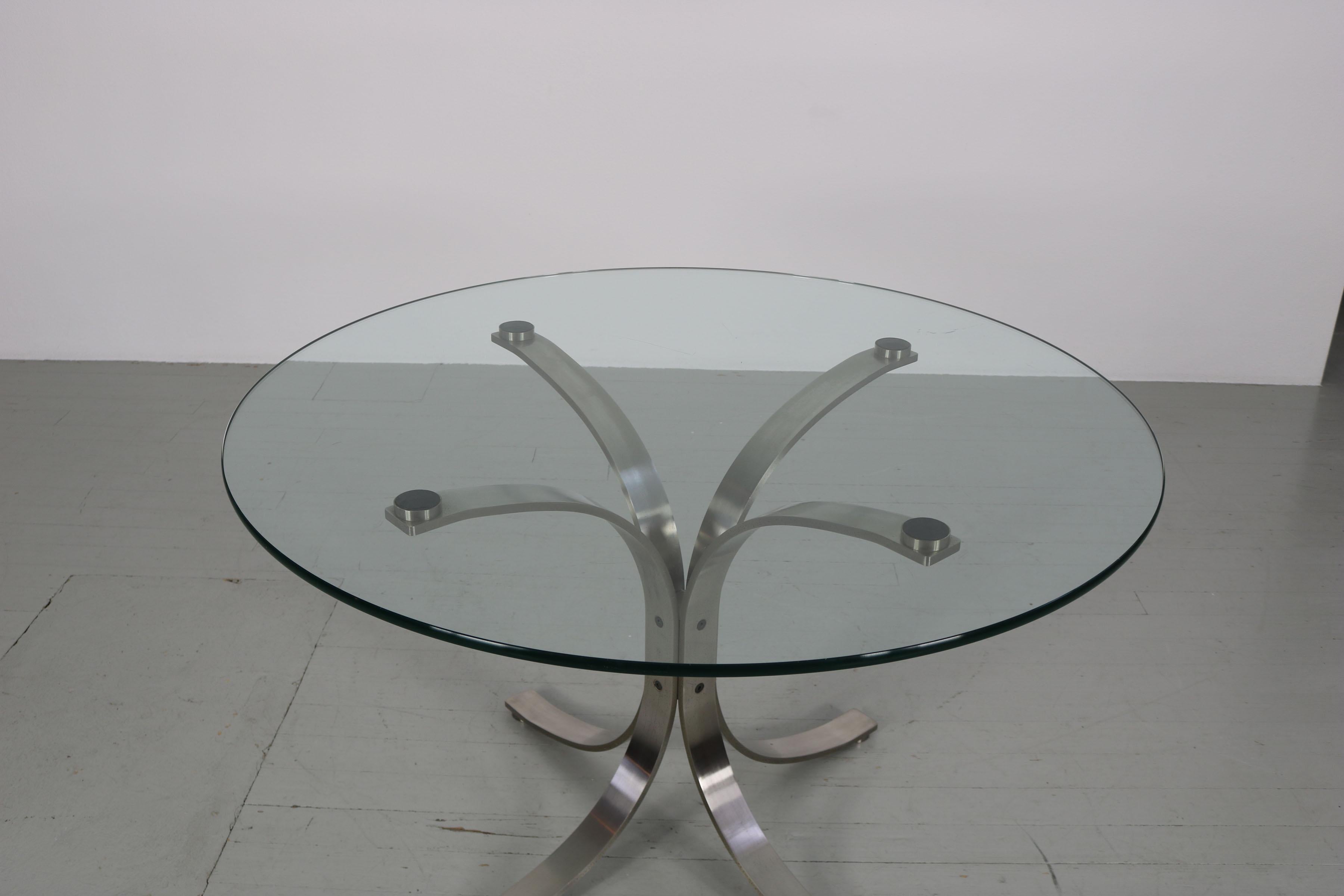 Round Glass Table in the Style of Eugenio Gerli & Osvaldo Borsani 9
