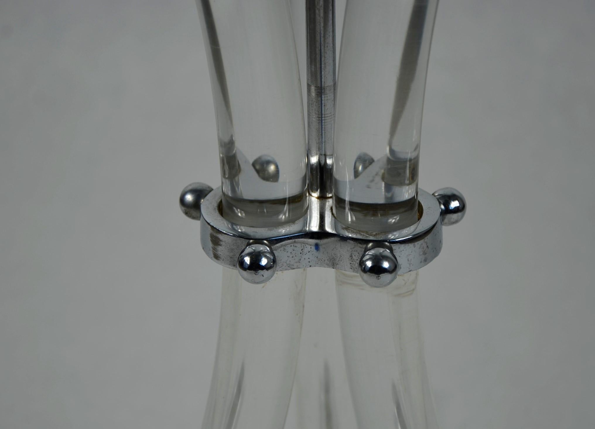 Round Glass Top, Chrome Accents & Lucite Tripod Legs Side /End /Occasional Table 4
