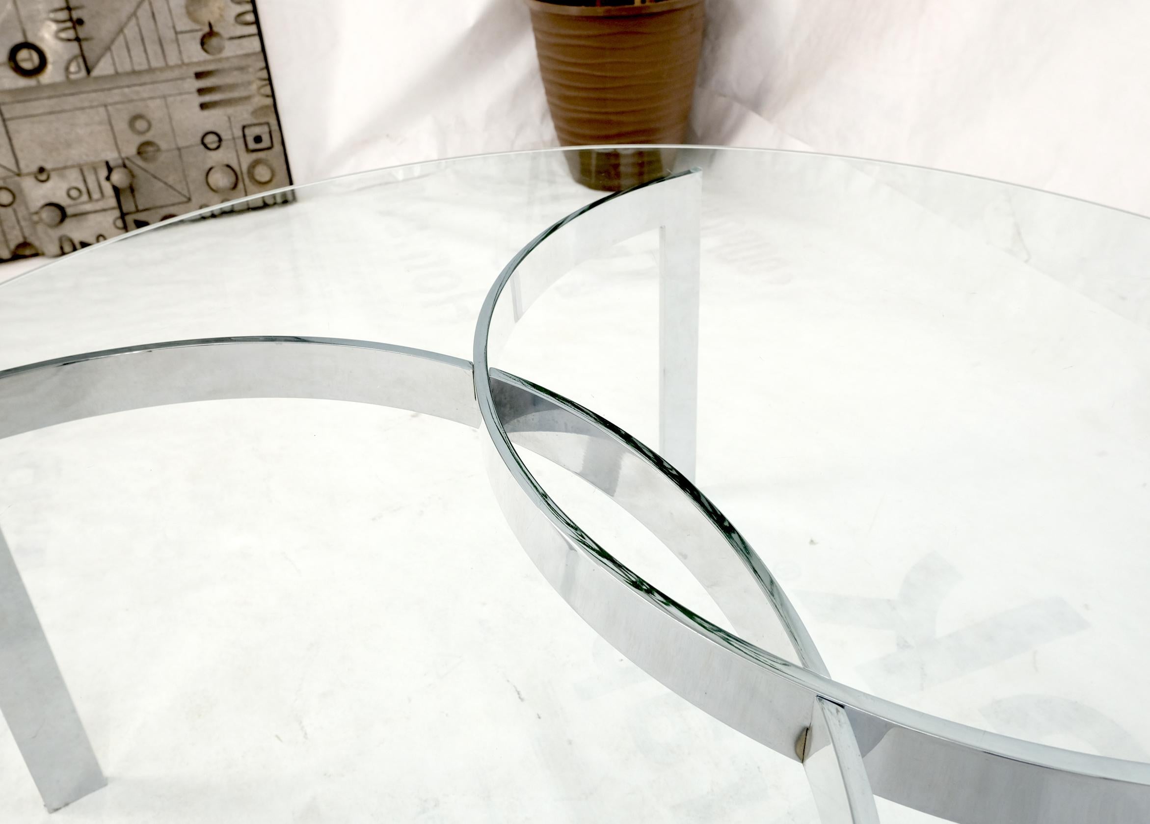 Round Glass Top Crome Interlocking Half Circle Shape Figures Base Coffee Table For Sale 2