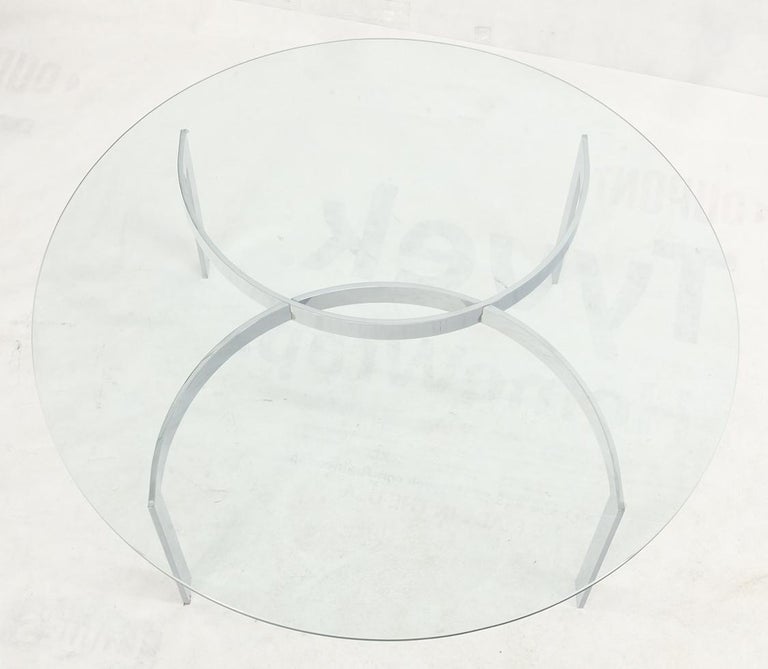 Round Glass Top Crome Interlocking Half Circle Shape Figures Base