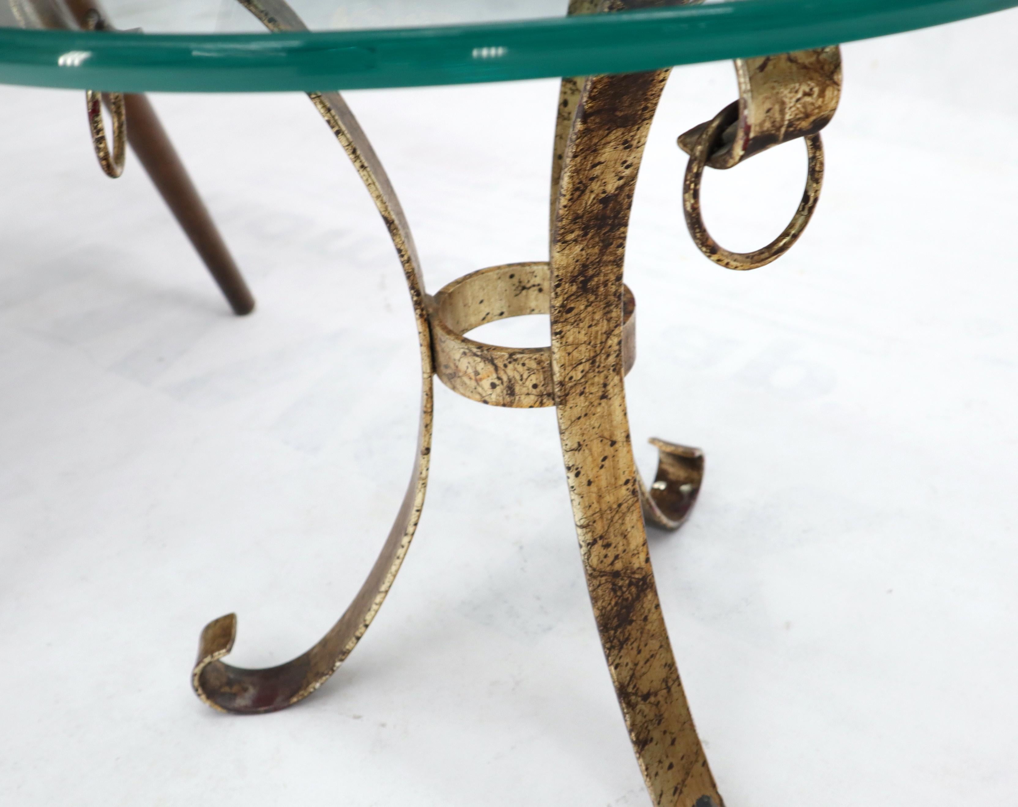 Round Glass Top Gold Gilt Tripod Wrought Iron Base Side End Table In Excellent Condition For Sale In Rockaway, NJ