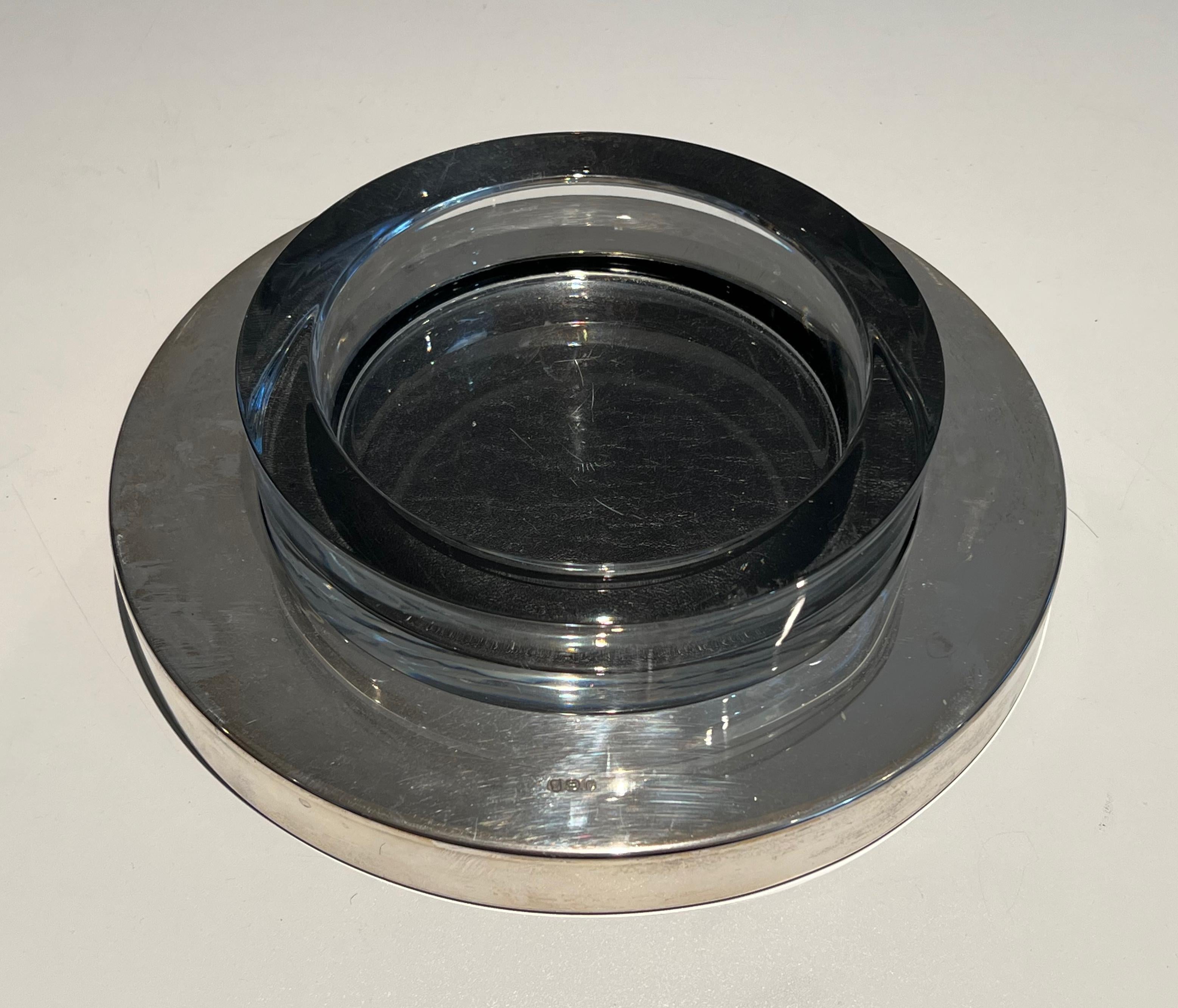 Round glass vide-poche on a chromed base. French Work. Circa 1970 In Good Condition For Sale In Marcq-en-Barœul, Hauts-de-France