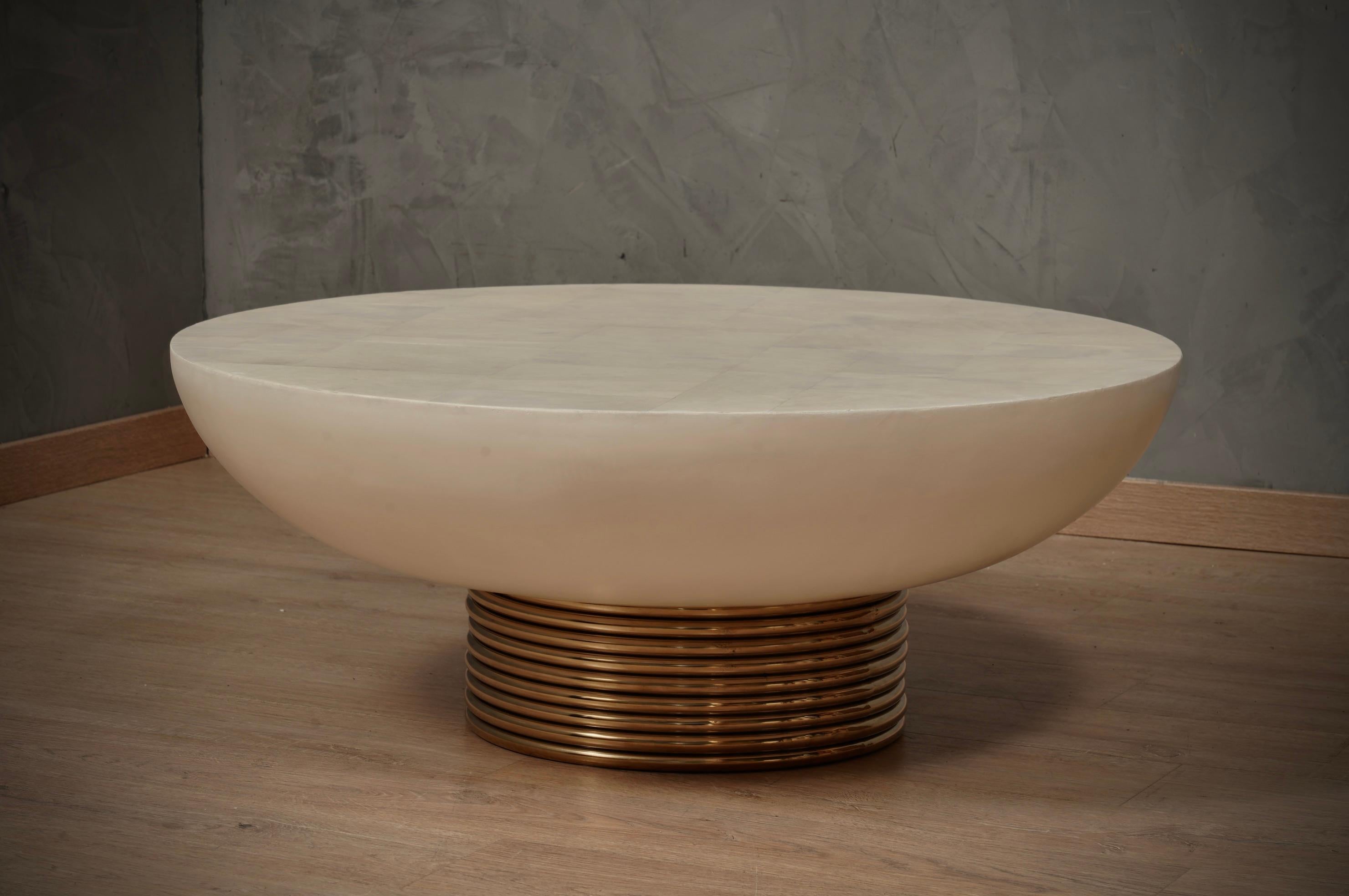 Round Goatskin and Brass Mid-Century Coffee and Cocktail Sofa Table, 1990 1