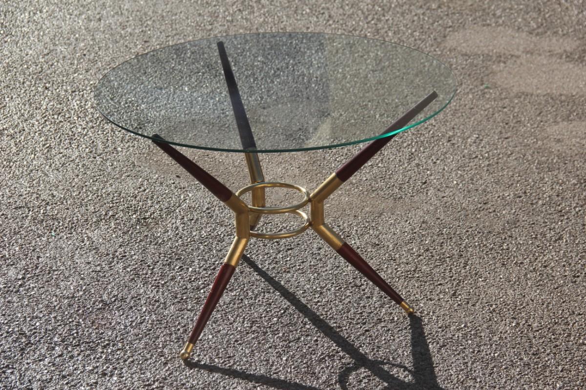 Laiton Table basse ronde dorée avec plateau en verre, design italien moderne du milieu du siècle dernier, années 1950 en vente