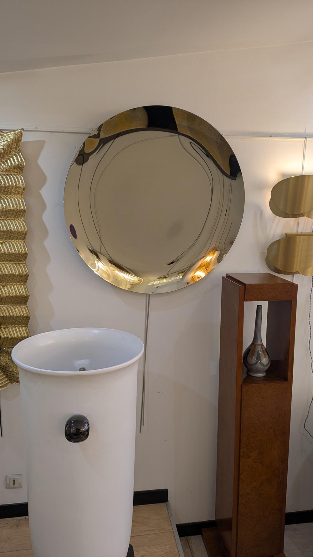 Round Golden concave mirror, 90 cm In Excellent Condition For Sale In Saint-Ouen, FR