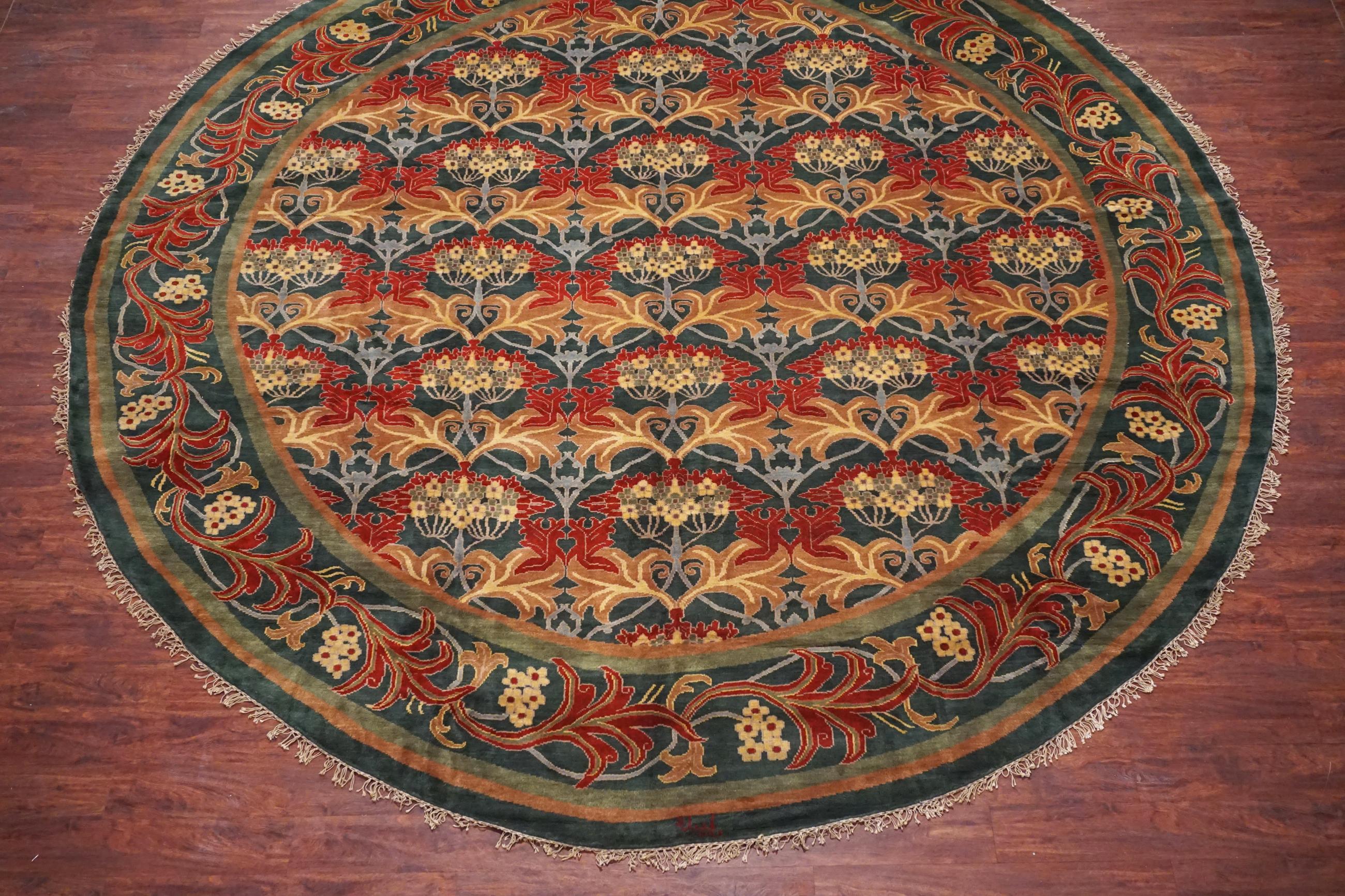 Arts and Crafts Round Green Art & Craft Rug For Sale