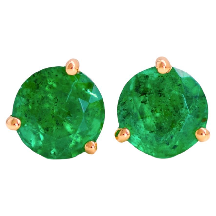 Round Green Emerald Stud Earrings in 18k Yellow Gold