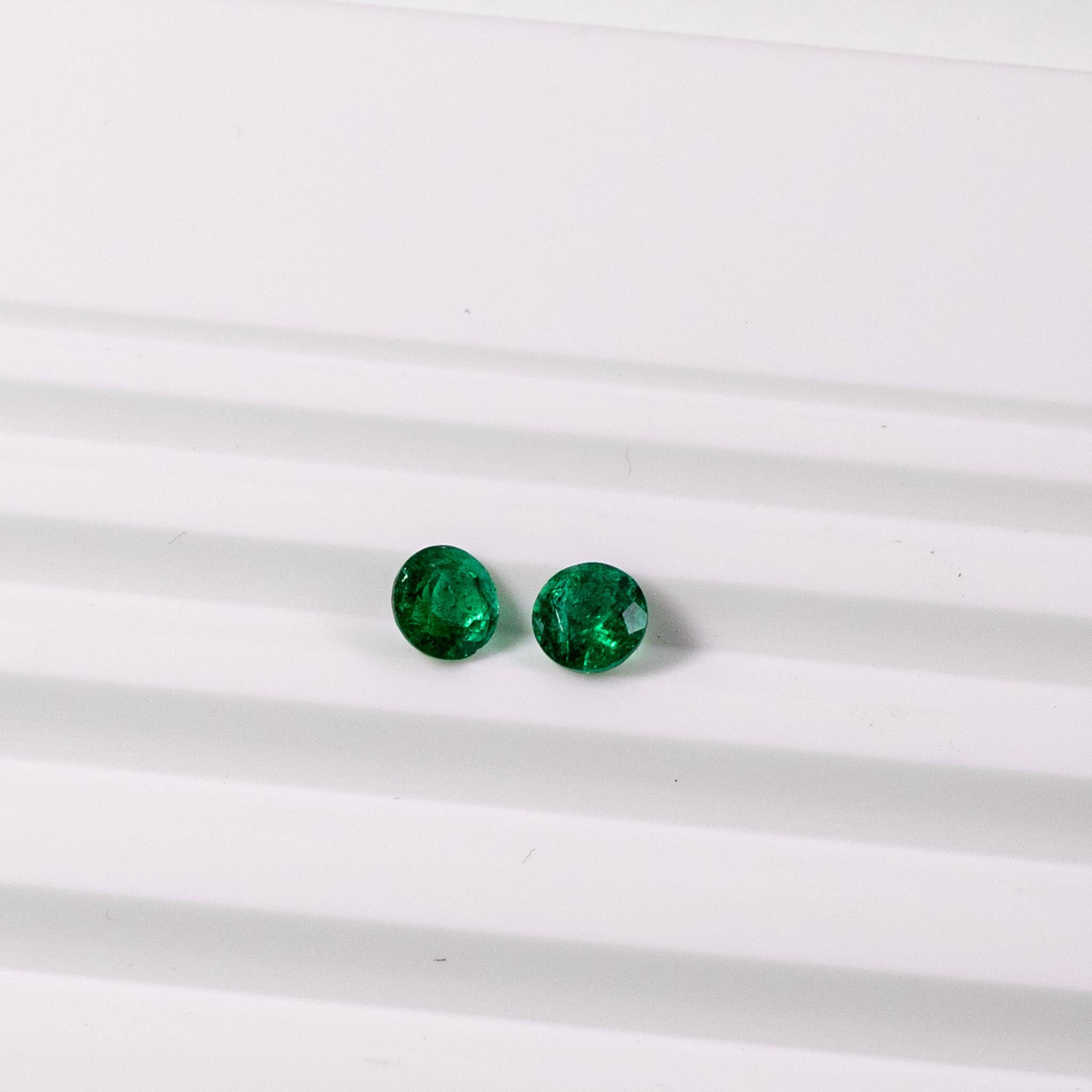 Round Green Emerald Studs in 18k Yellow Gold 2
