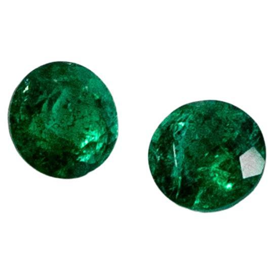 Round Green Emerald Studs in 18k Yellow Gold For Sale