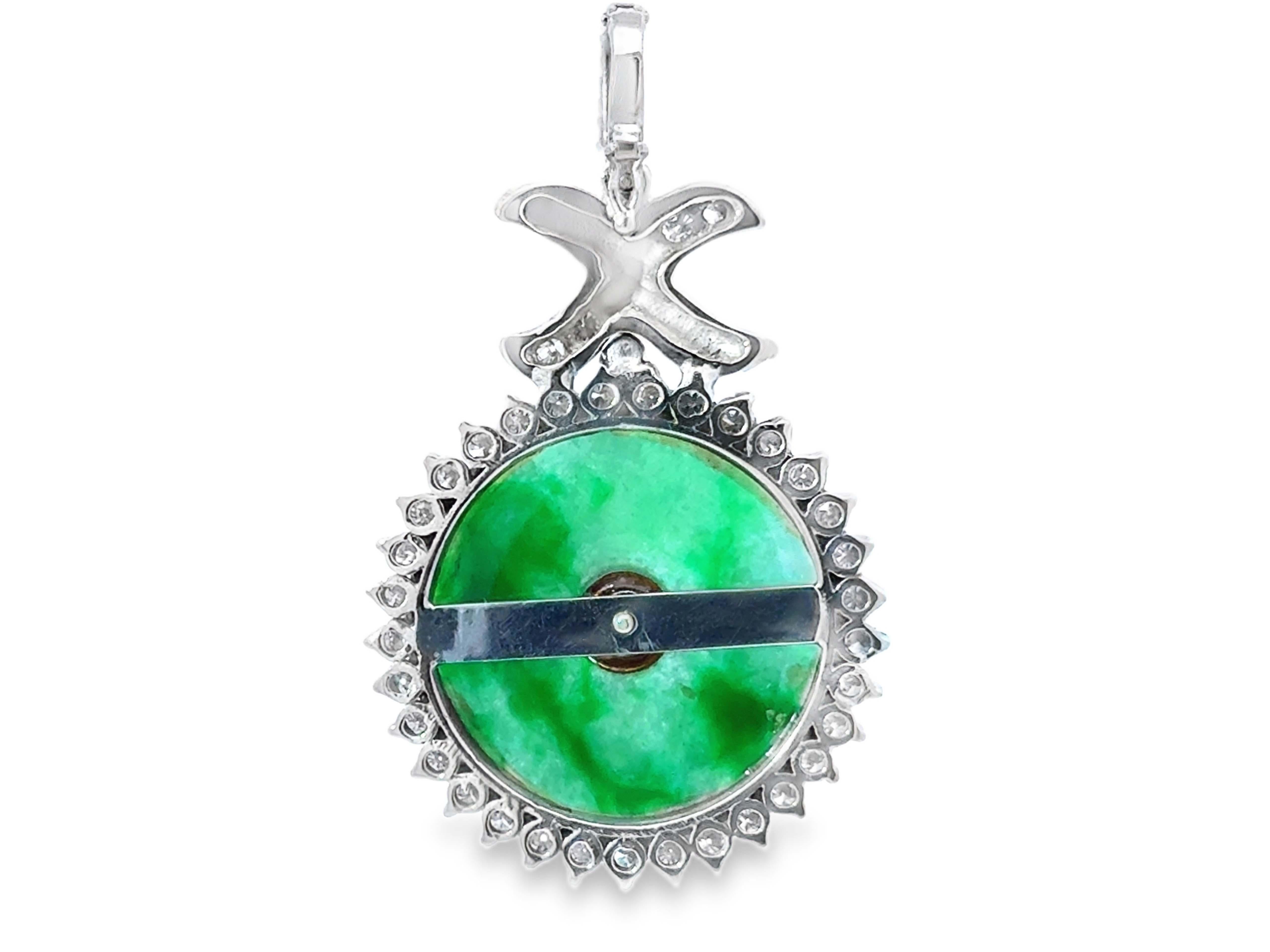 Round Green Mottled Jade and Diamond Halo Pendant 14k White Gold For Sale 1