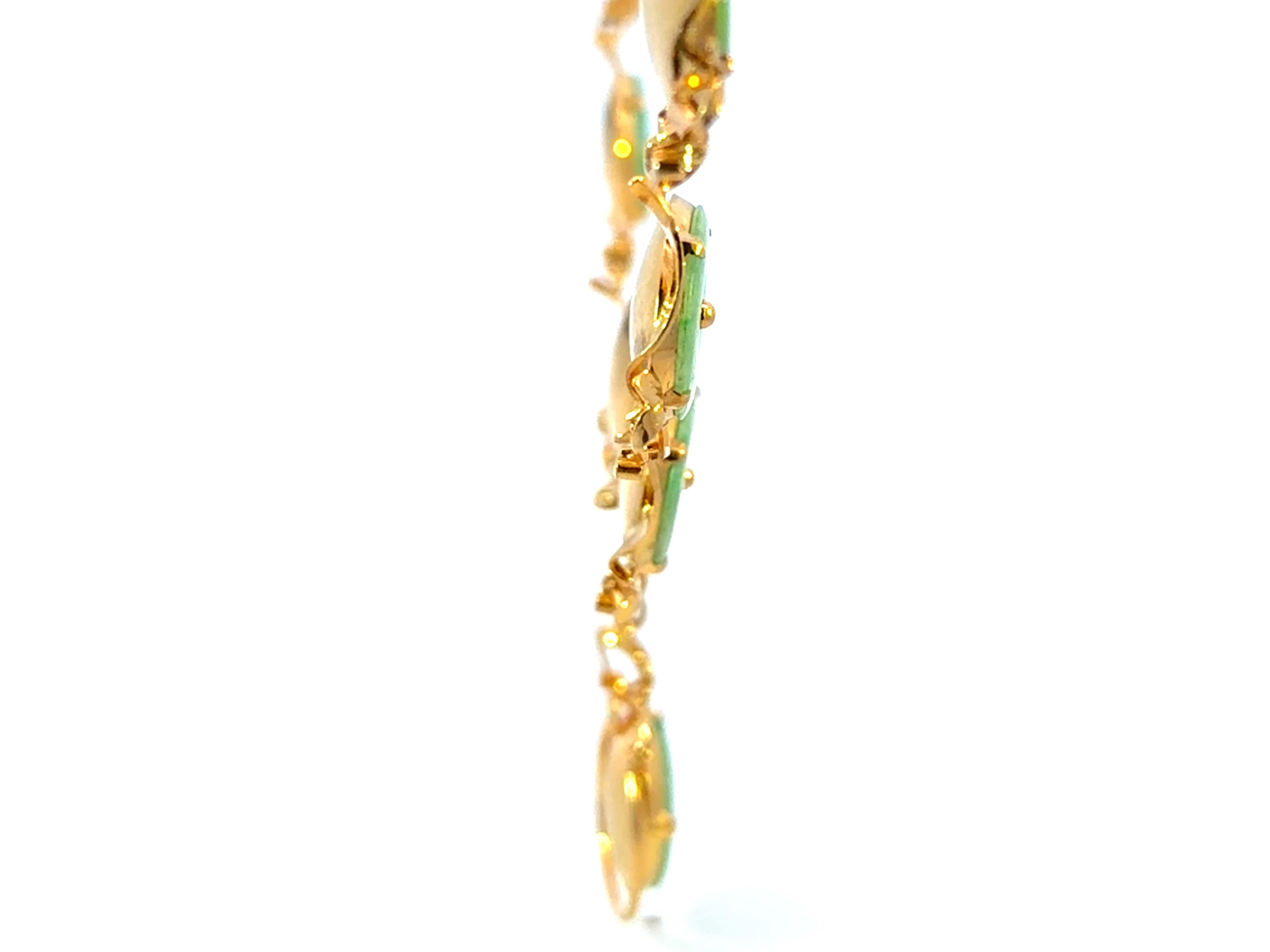 Collana a disco di giada verde screziata in oro giallo 14k In condizioni ottime in vendita a Honolulu, HI