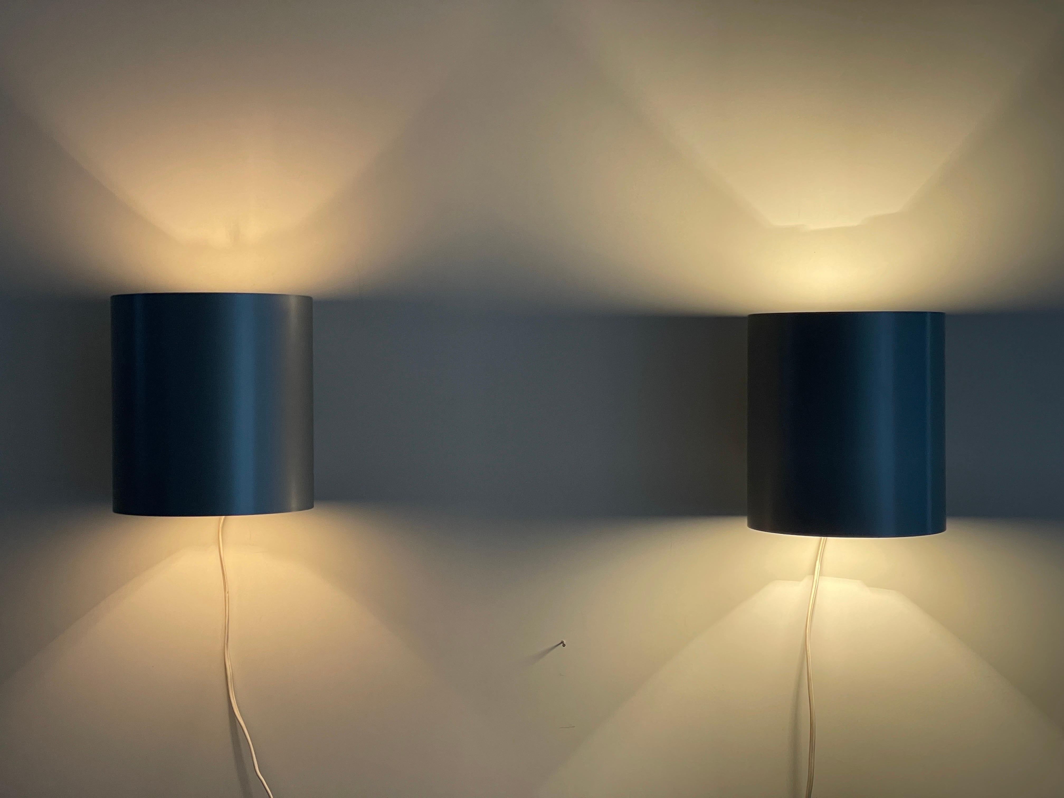 Coppia di lampade rotonde in metallo grigio, anni '60, Germania in vendita 3