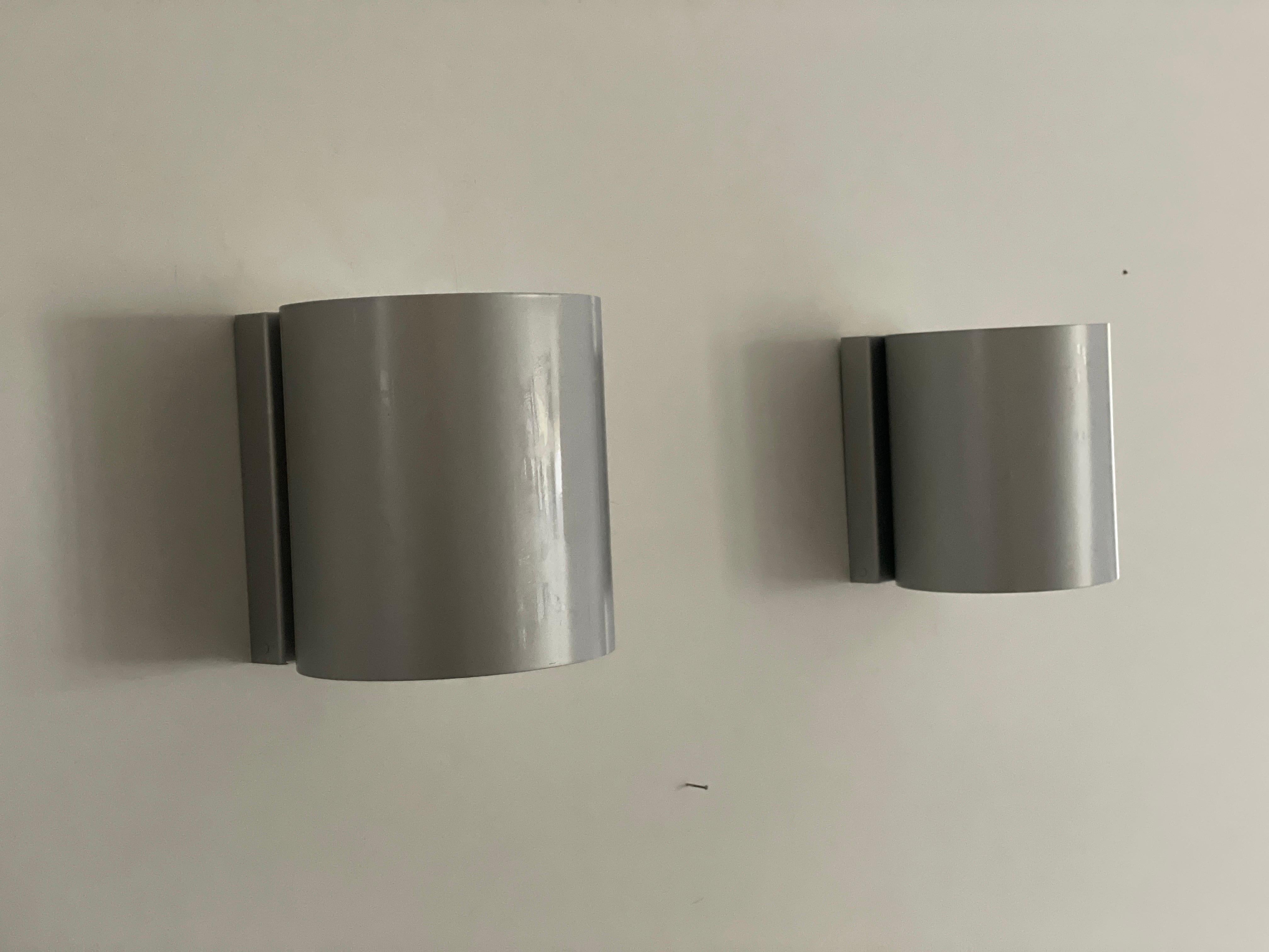 Mid-Century moderno Coppia di lampade rotonde in metallo grigio, anni '60, Germania in vendita
