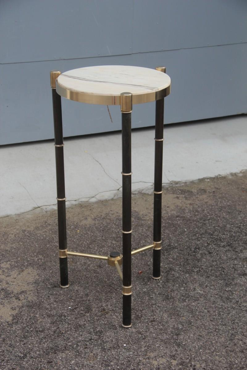 Round gueridon Italian design 1970s brass gold metal in the shape of a cane white marble top.