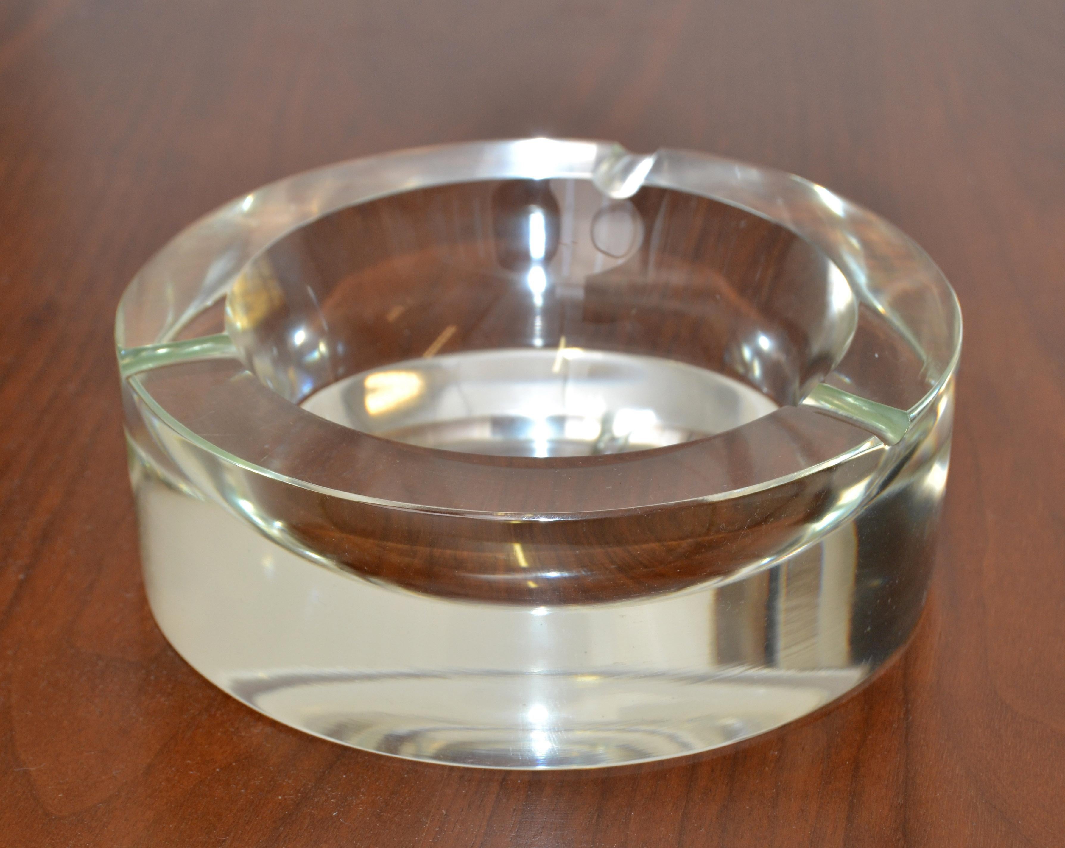 Round Heavy Murano Mid-Century Modern Transparent Glass Ashtray Italy 1960s For Sale 4