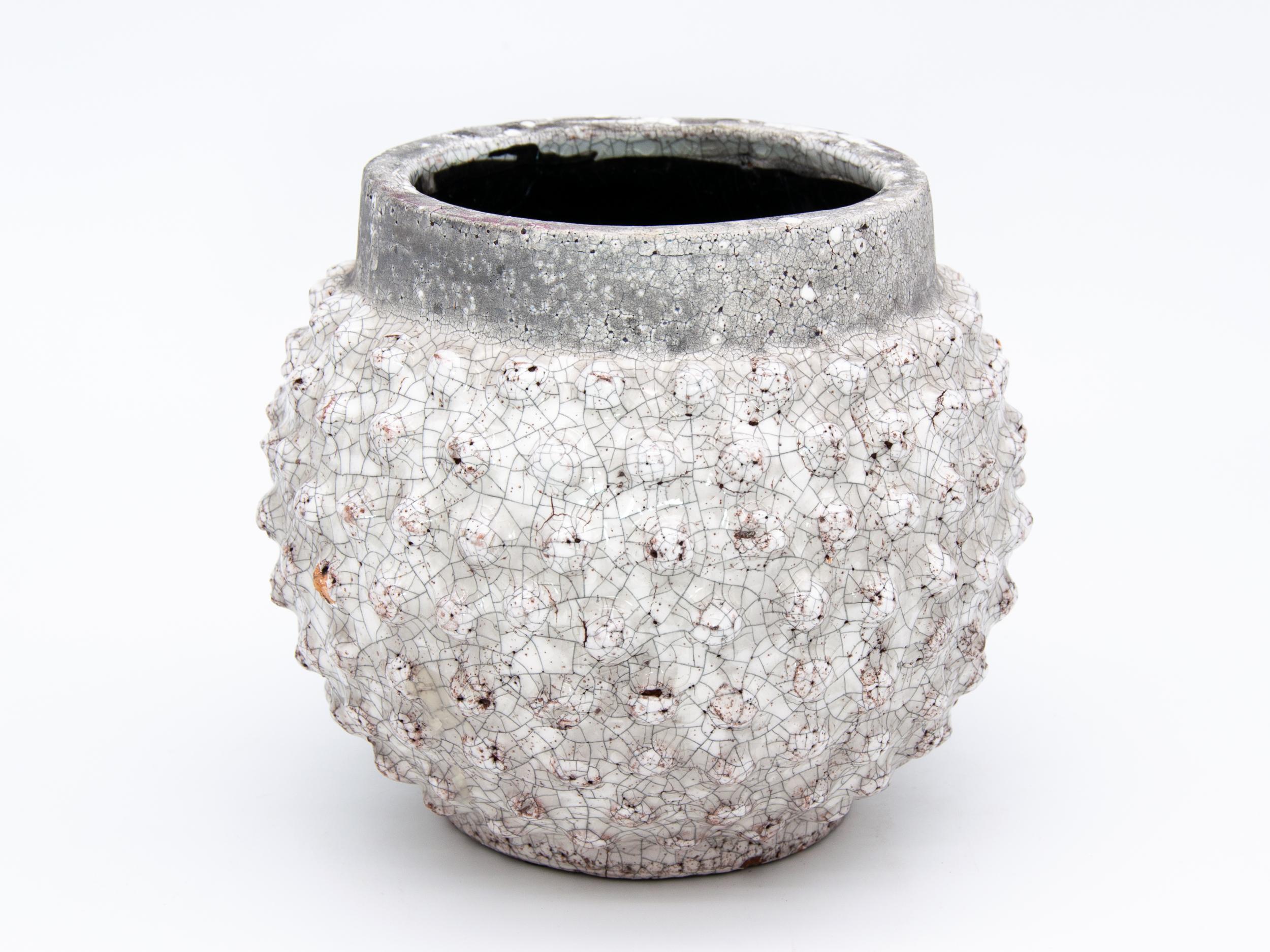 Round Hobnail Planters in White Glaze In Good Condition In South Salem, NY