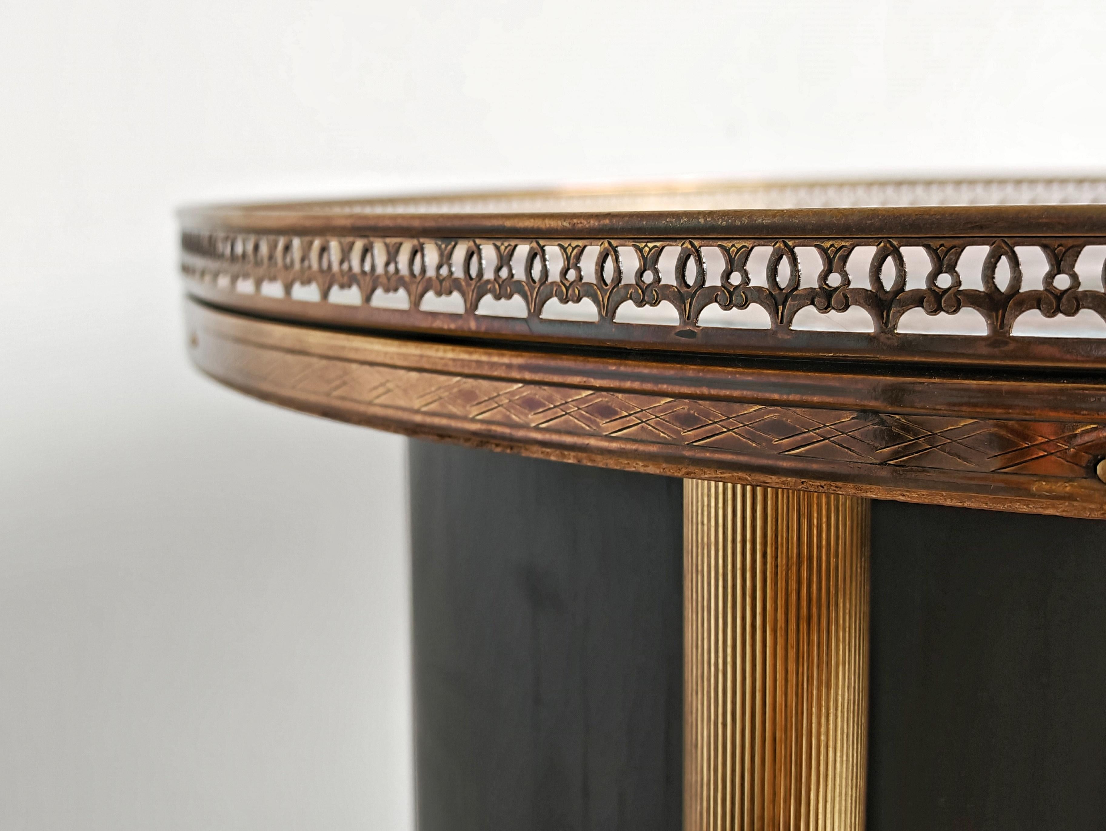 Chariot de bar rond en laiton Hollywood Regency avec une peinture à l'huile sur le dessus, Italie, années 1960 en vente 7