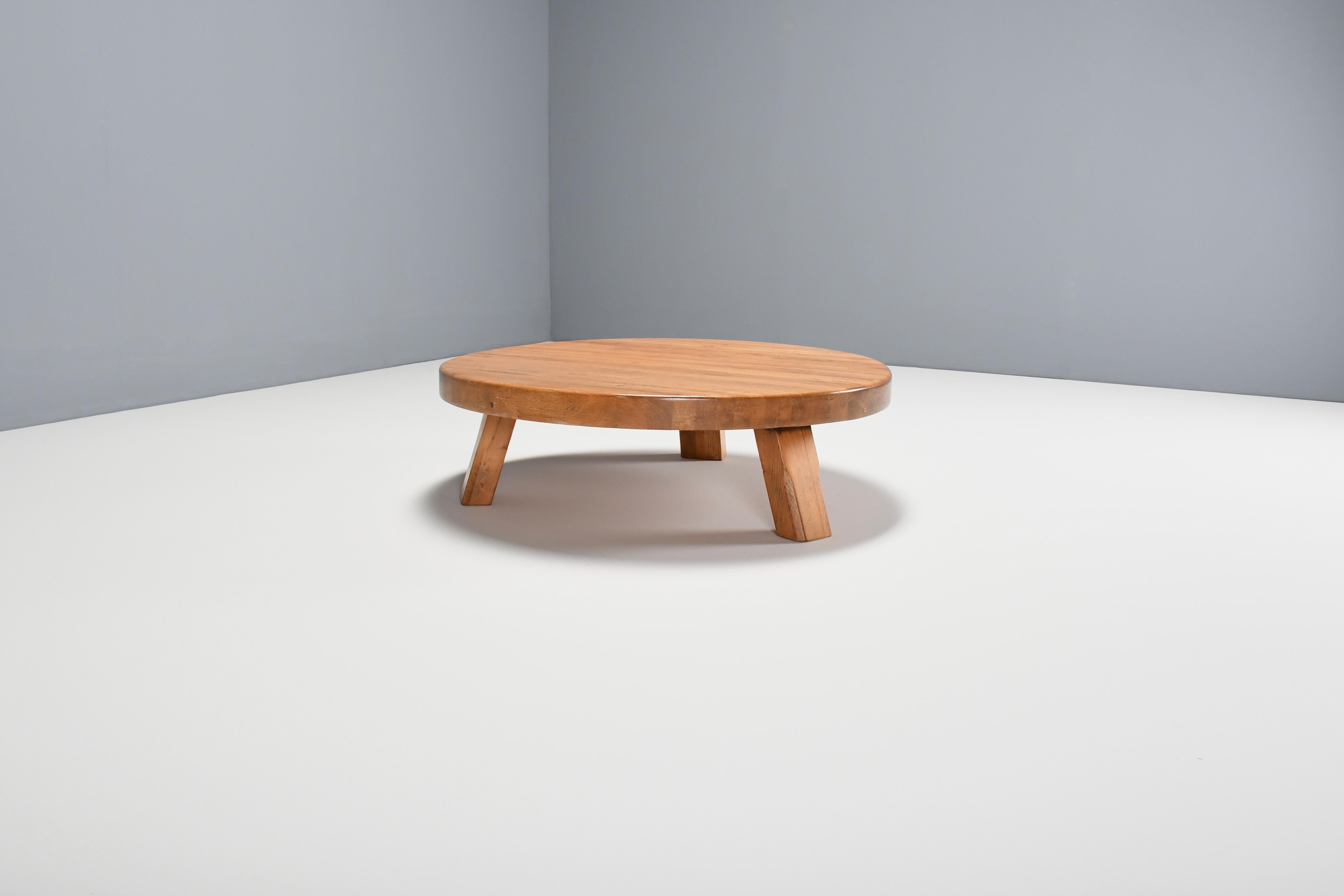 round oak coffee table