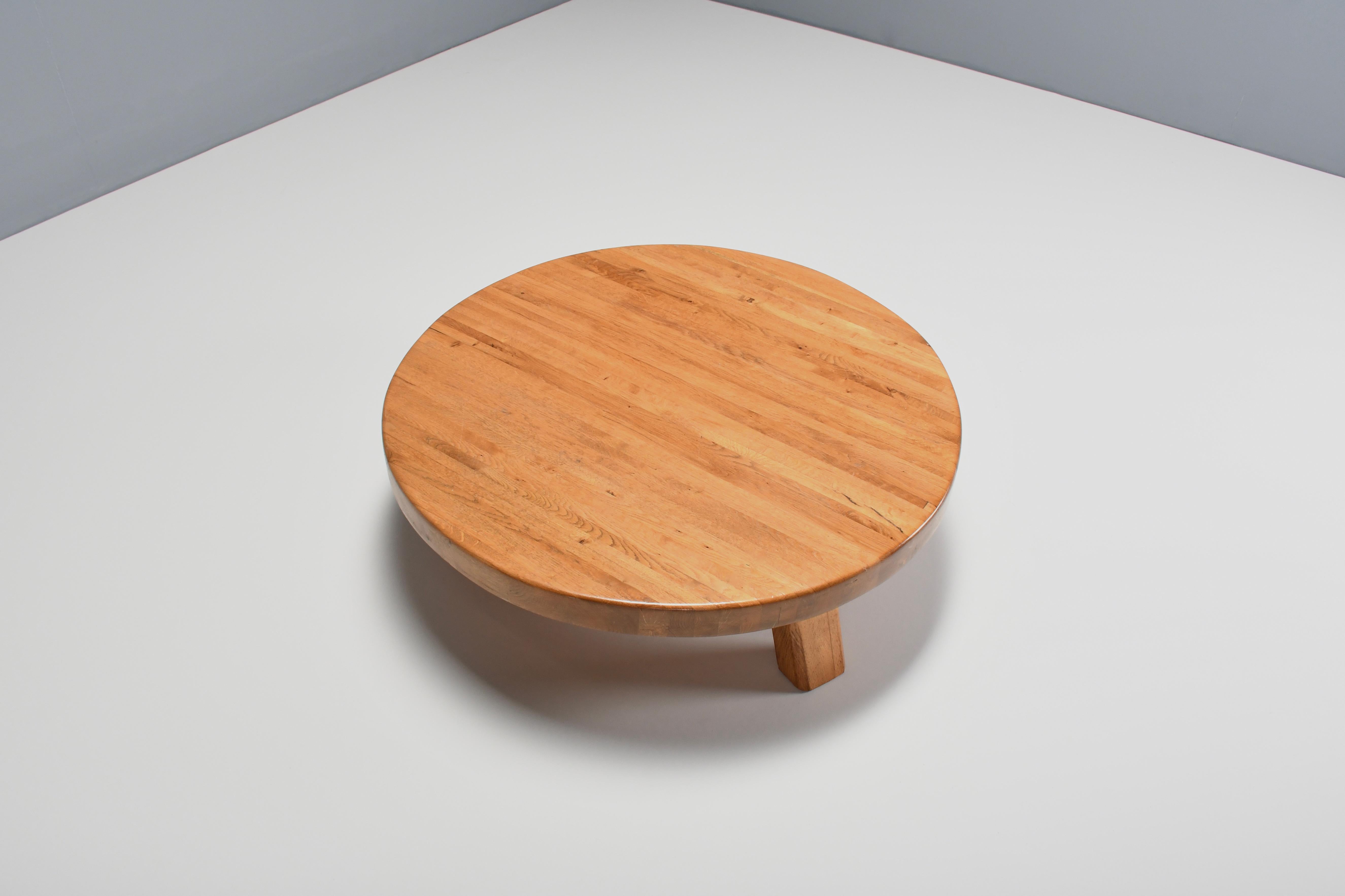 solid oak round coffee table
