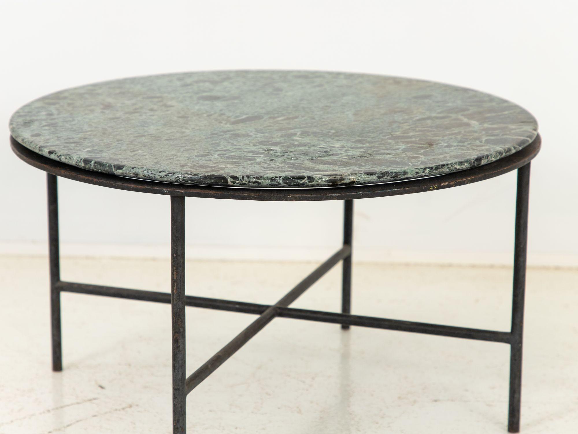Round Iron base Cocktail Table with Green Marble Top, France 1960s In Good Condition For Sale In South Salem, NY
