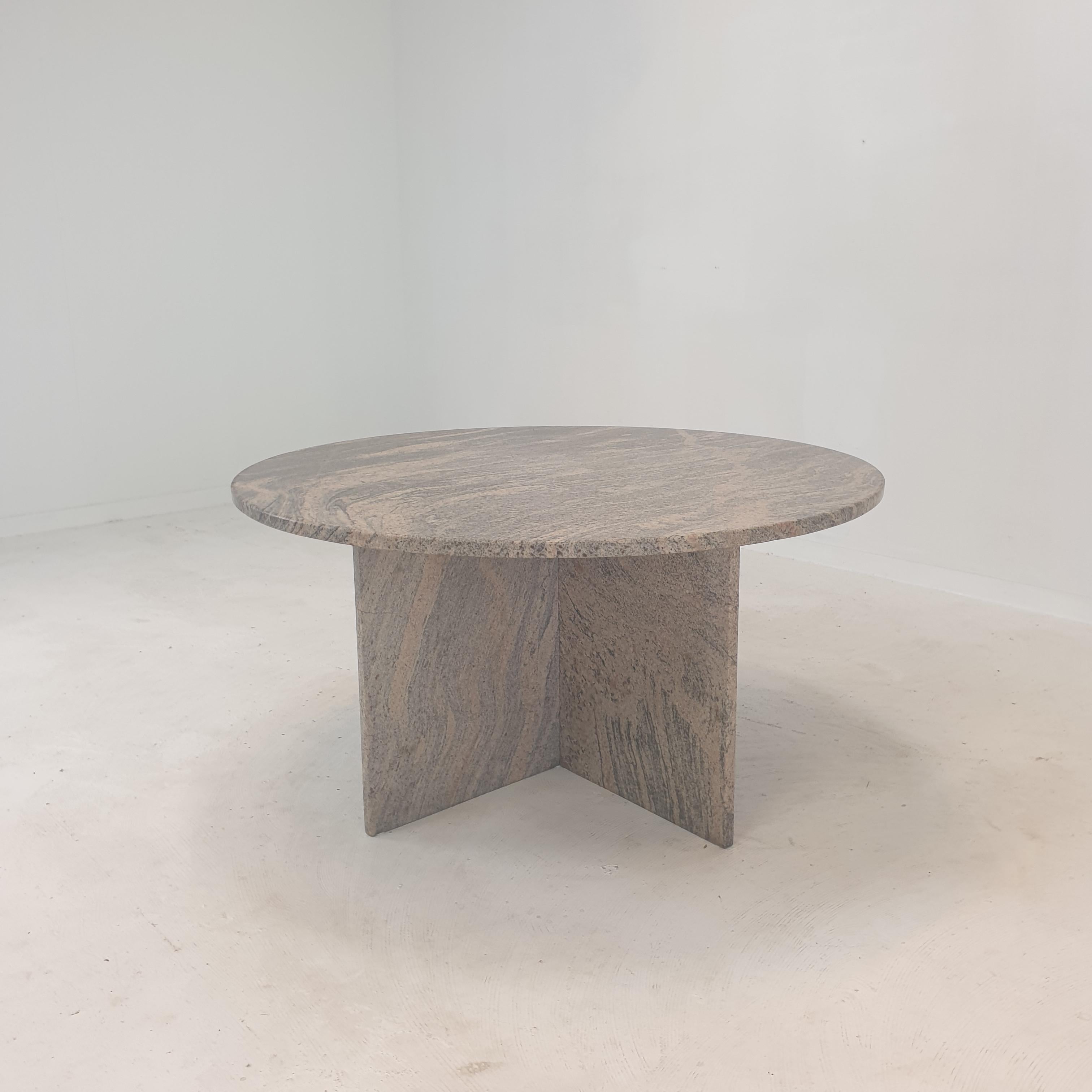 Mid-Century Modern Round Italian Coffee Table, 1980's For Sale
