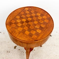 Round Italian Game Table