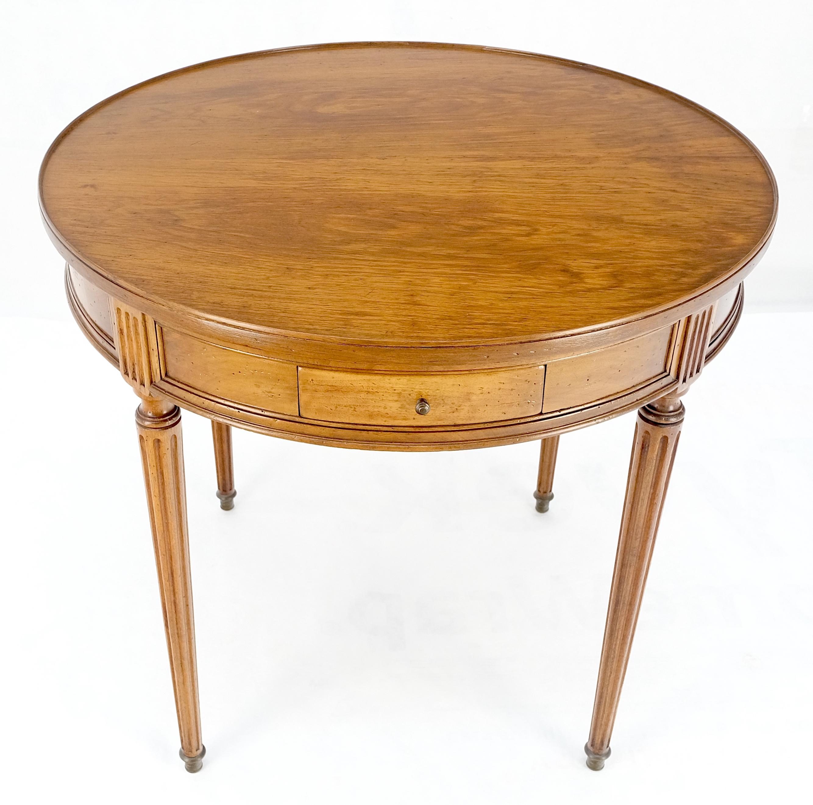 Round Italian Gueridon Table on Fluted Tapered Legs Pull Out Trays Two Drawers In Excellent Condition For Sale In Rockaway, NJ