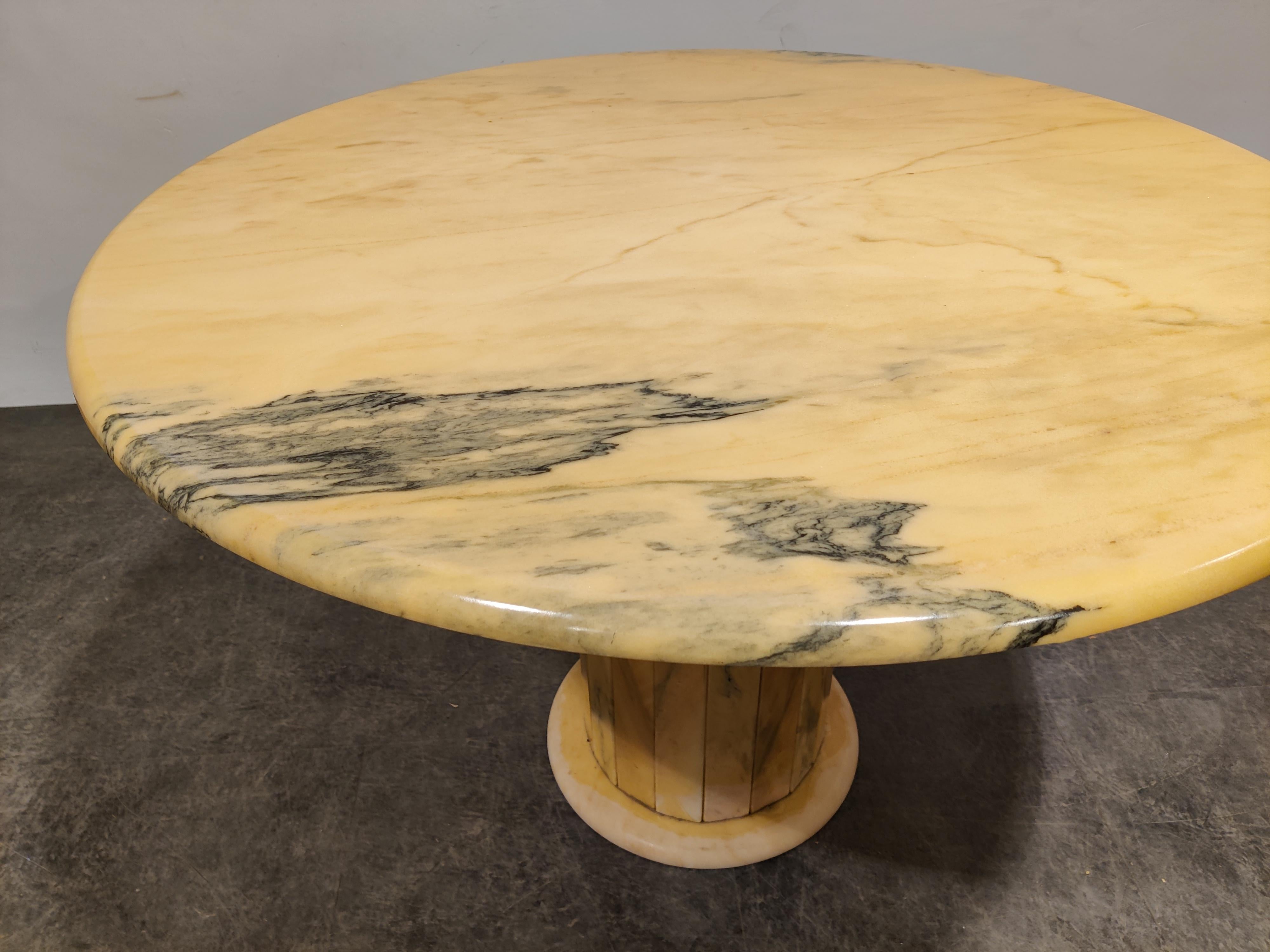 Round Italian Marble Center Table, 1970s 3