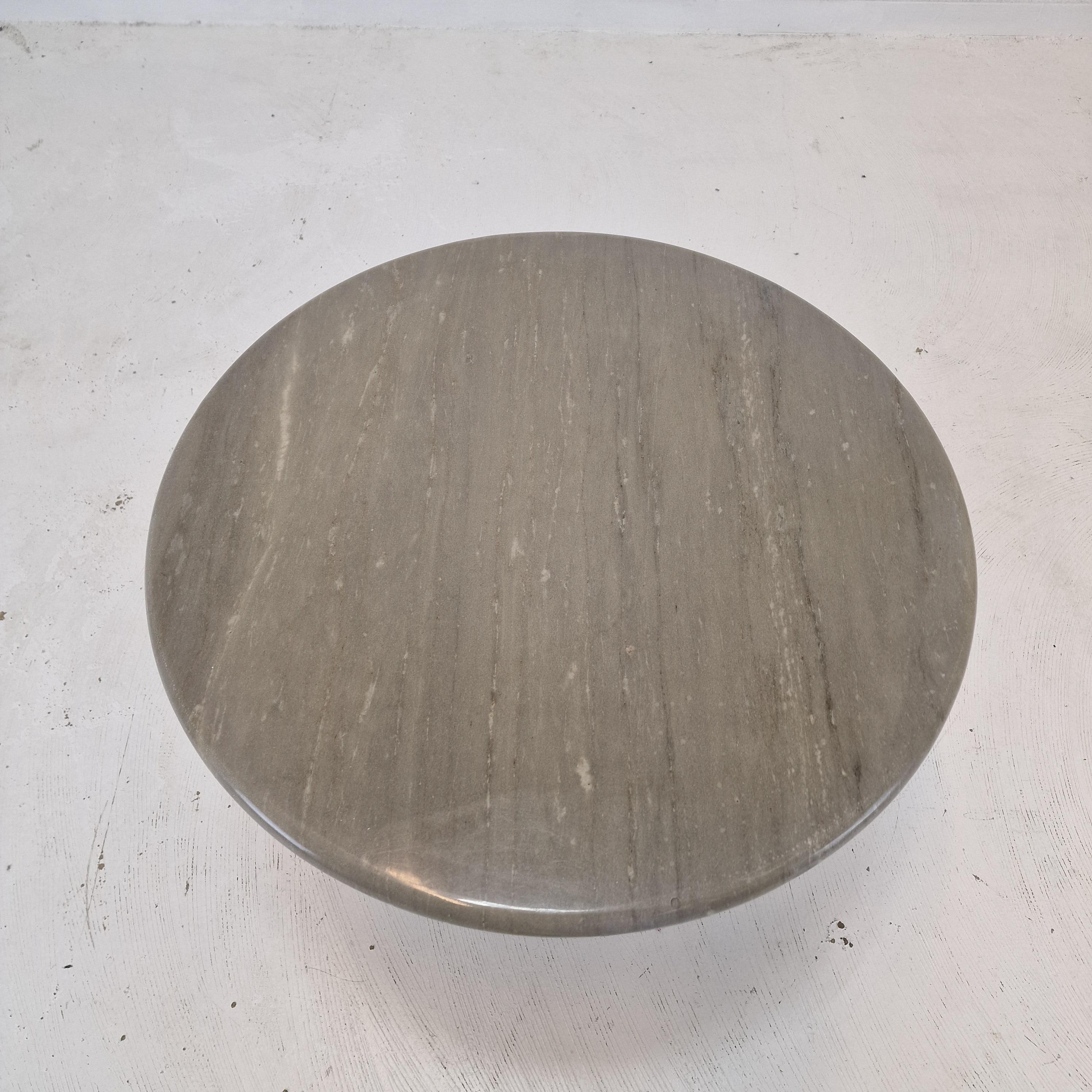 Round Italian Marble Coffee or Side Table, 1980's For Sale 2