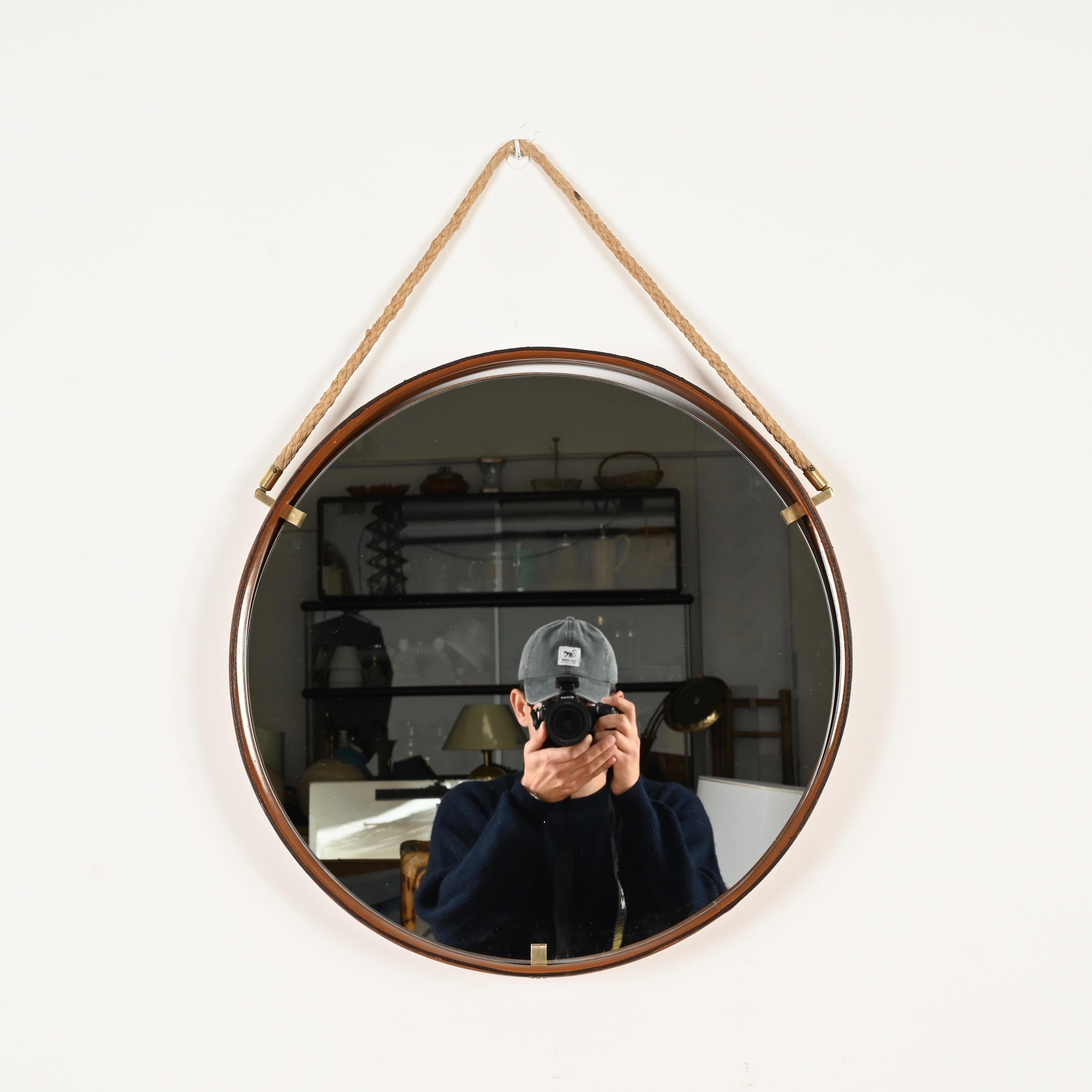 Specchio italiano rotondo in pelle, ottone e corda firmato da Pizzetti, anni '60 in vendita 6