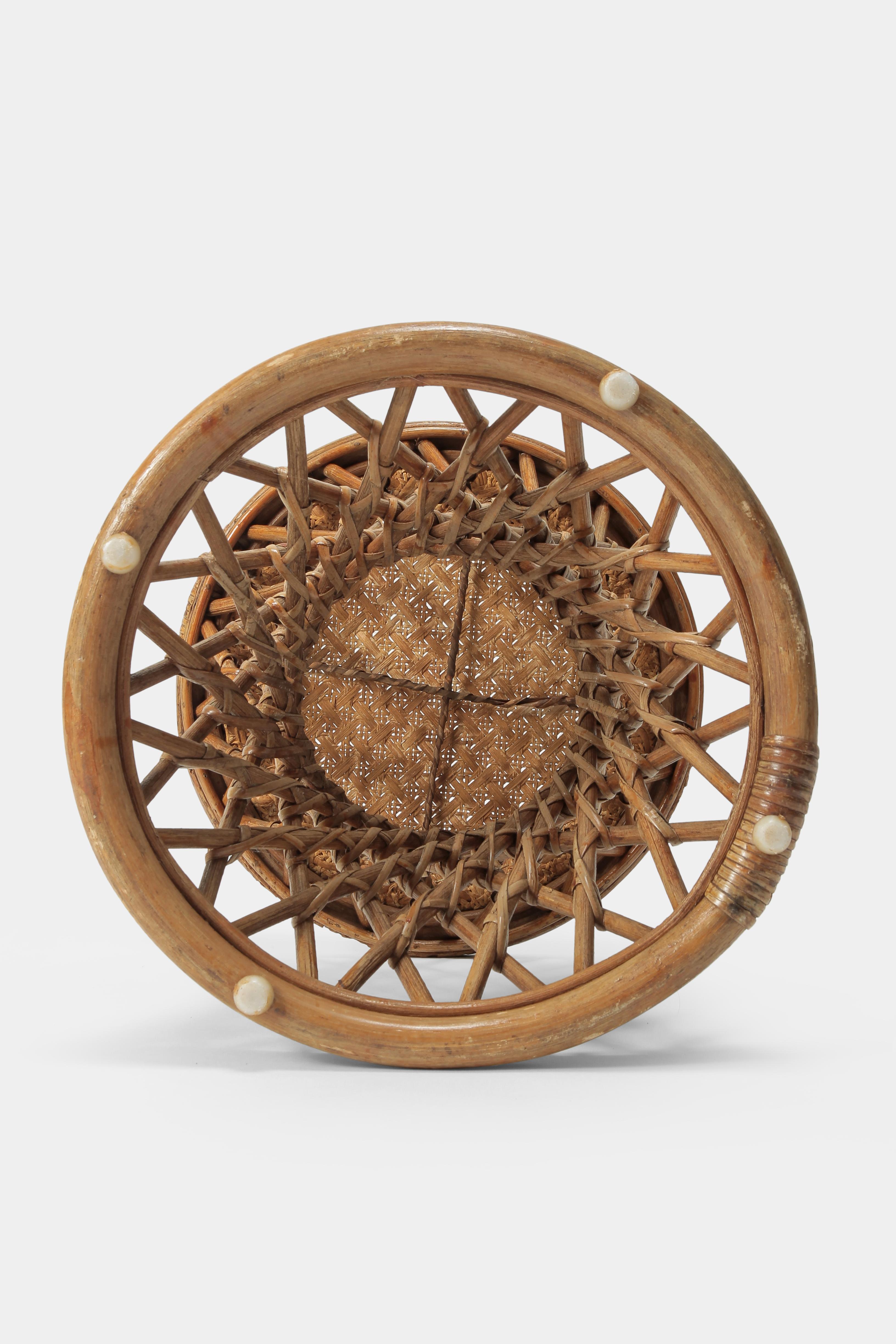 Round Italian Rattan Stool, 1950s In Good Condition For Sale In Basel, CH