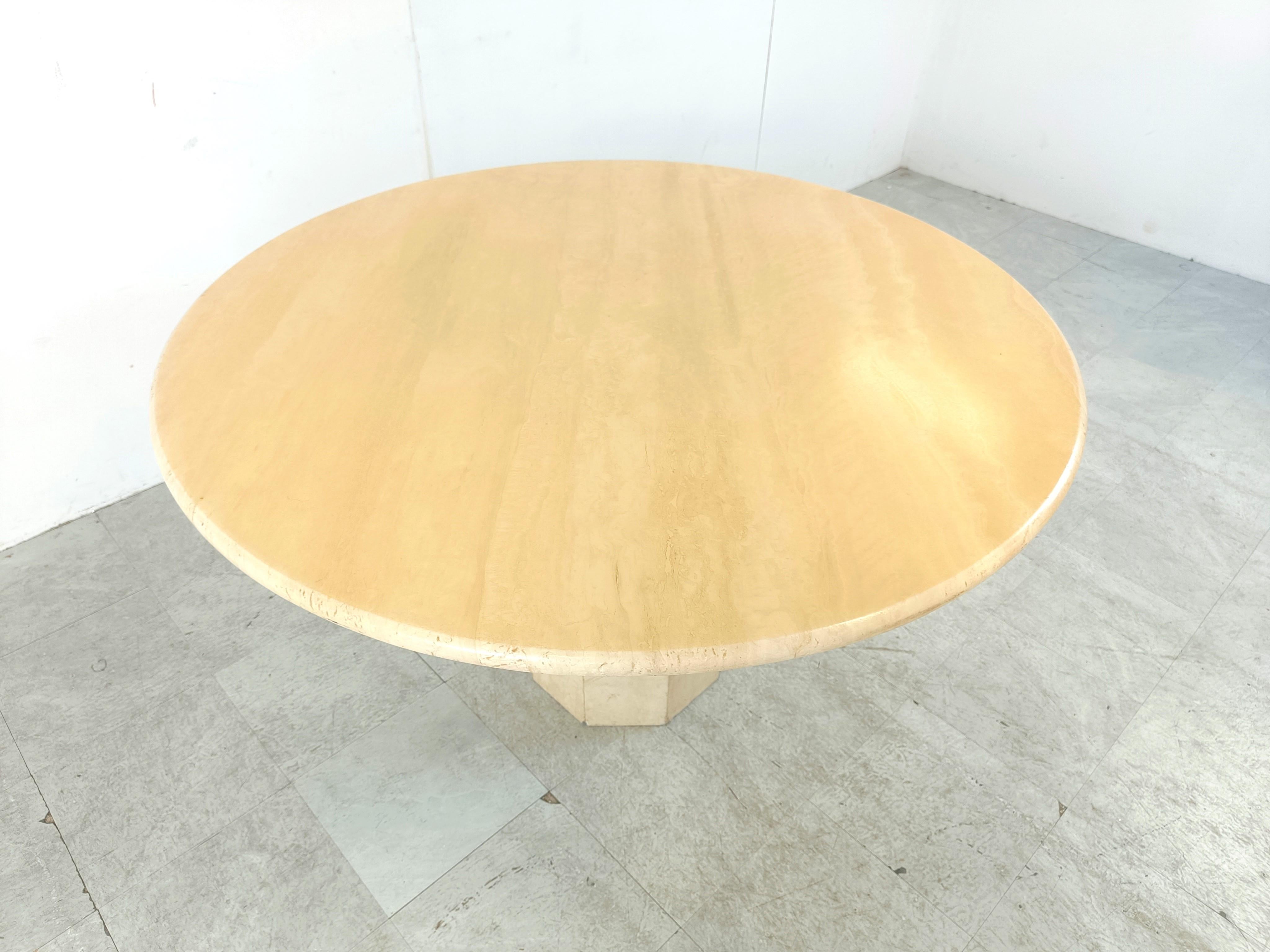 Round italian travertine dining table 1970s For Sale 1