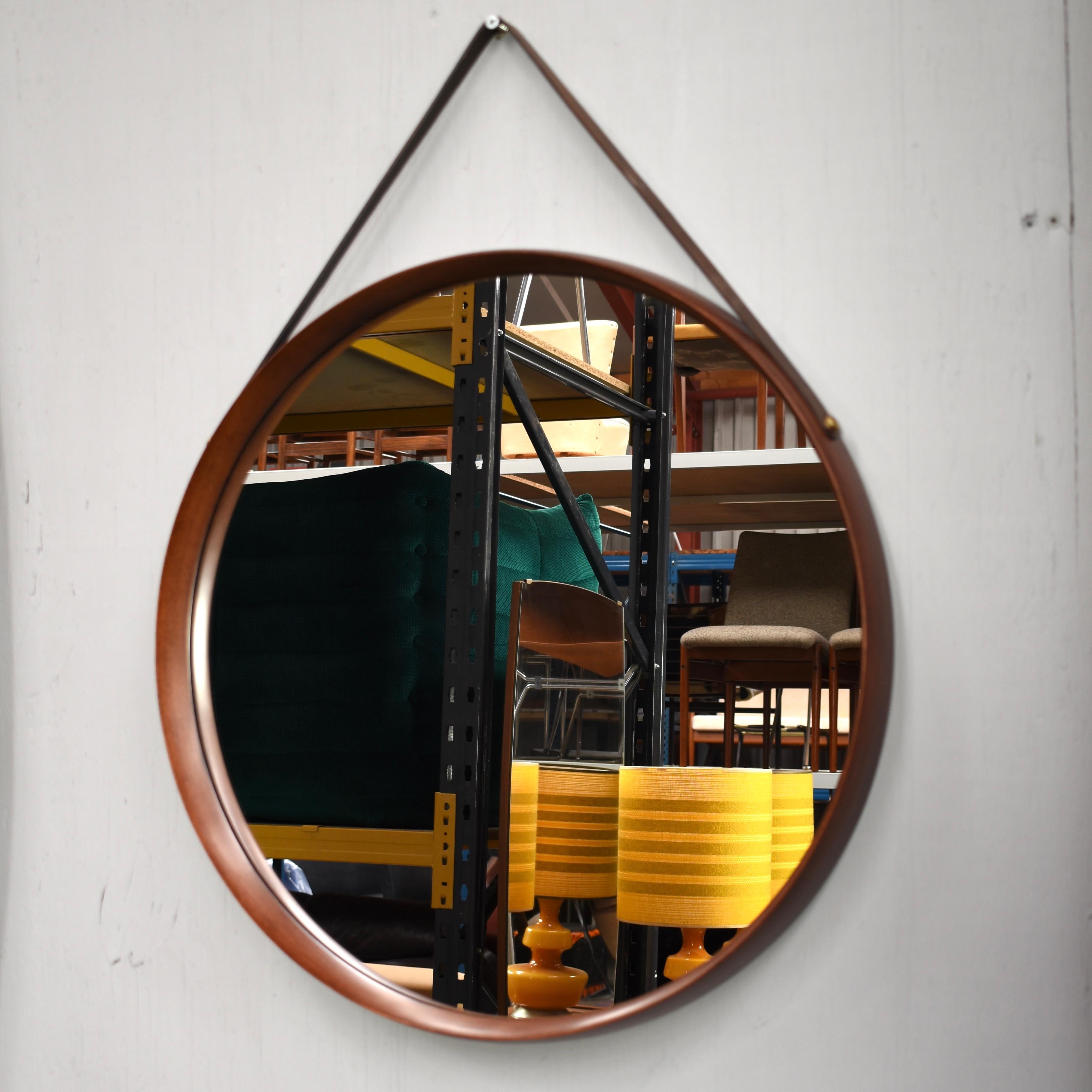 Mid-Century Modern Round Italian Wall Mirror in Solid Teak, Leather and Brass, 1950s
