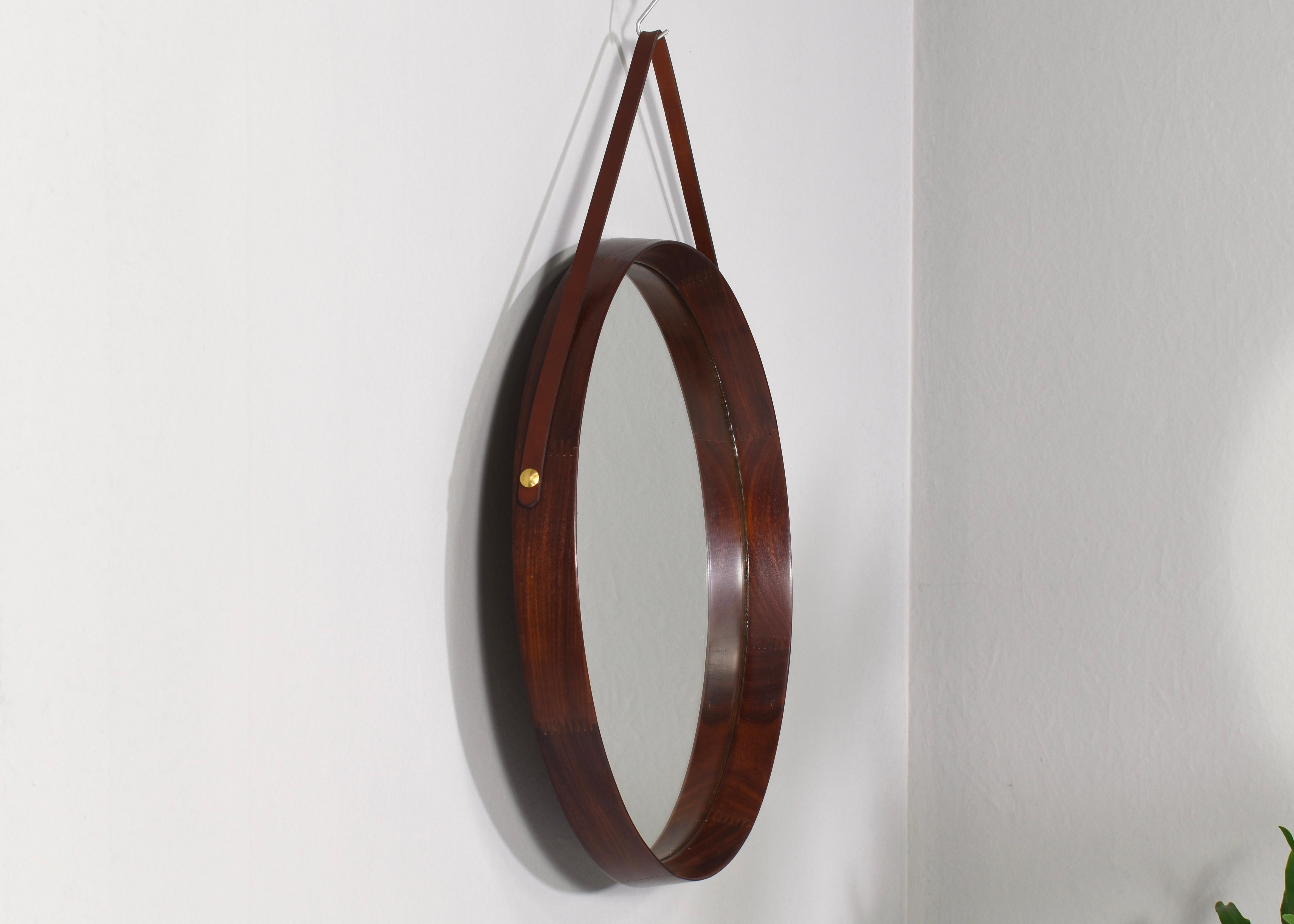Round Italian Wall Mirror in Solid Teak, Leather and Brass, 1950s For Sale 2