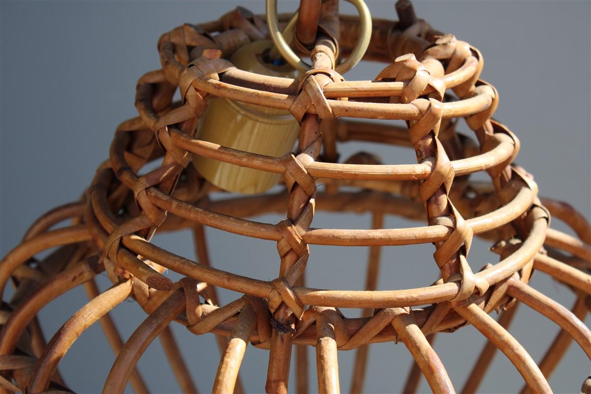 Milieu du XXe siècle Lanterne ronde de lustre italien en osier de style Franco Albini de 1960 en vente