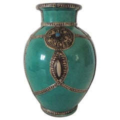 Round Kelly Green Terracotta Moroccan Vase
