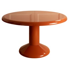 Round lacquered table - Vico Magistretti - Italy 70s