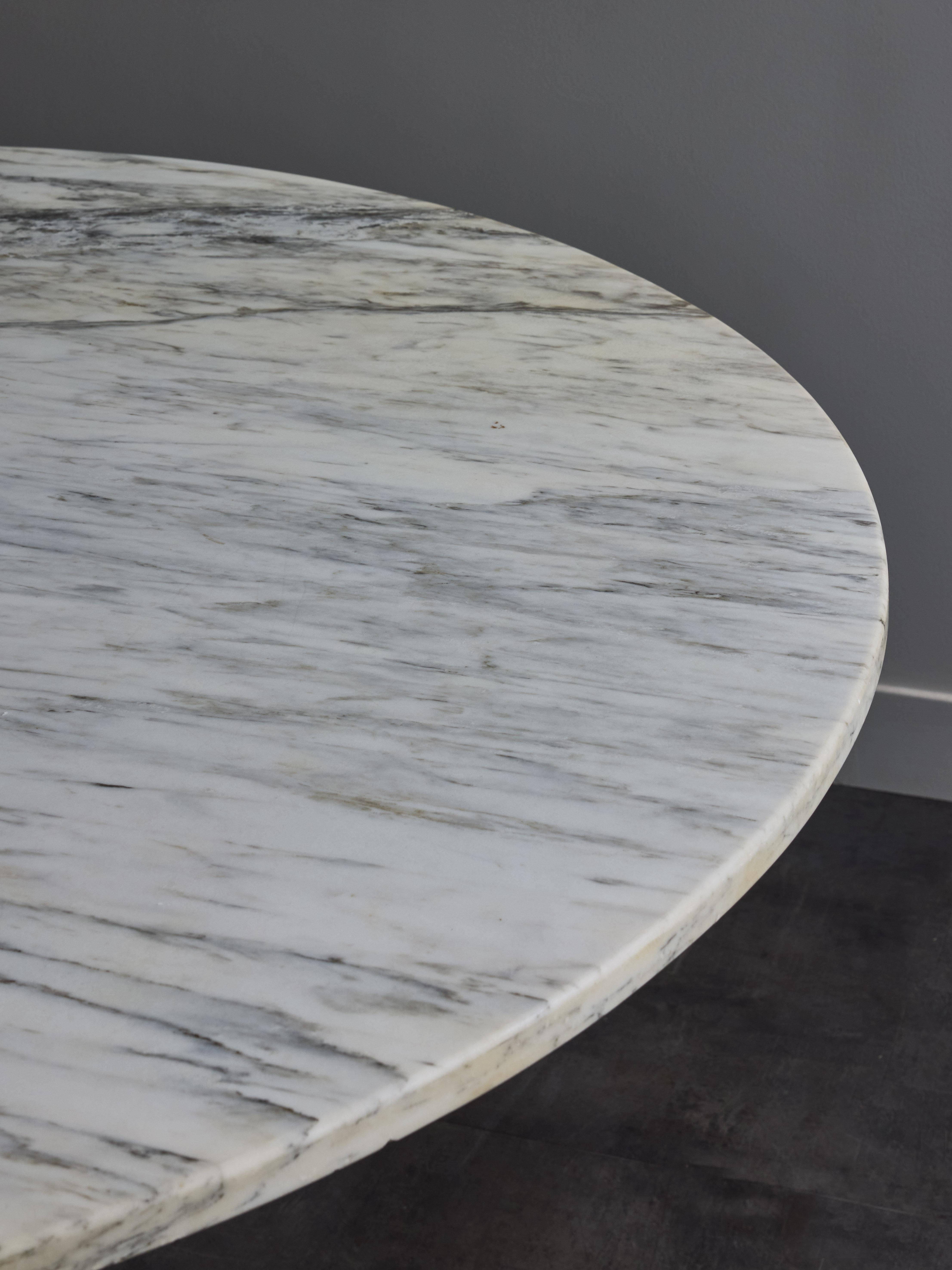 Round Large Gueridon in Marble and Metal In Good Condition For Sale In Saint-Ouen, IDF