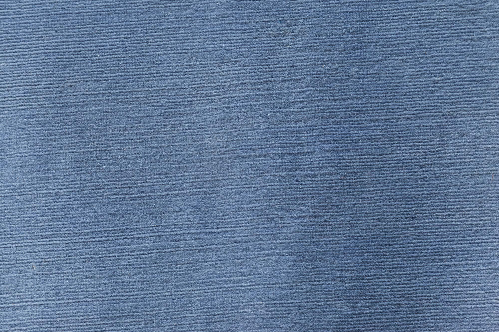 Tapis rond lavande en mohair noué à la main par Doris Leslie Blau.
Taille : 11'4
