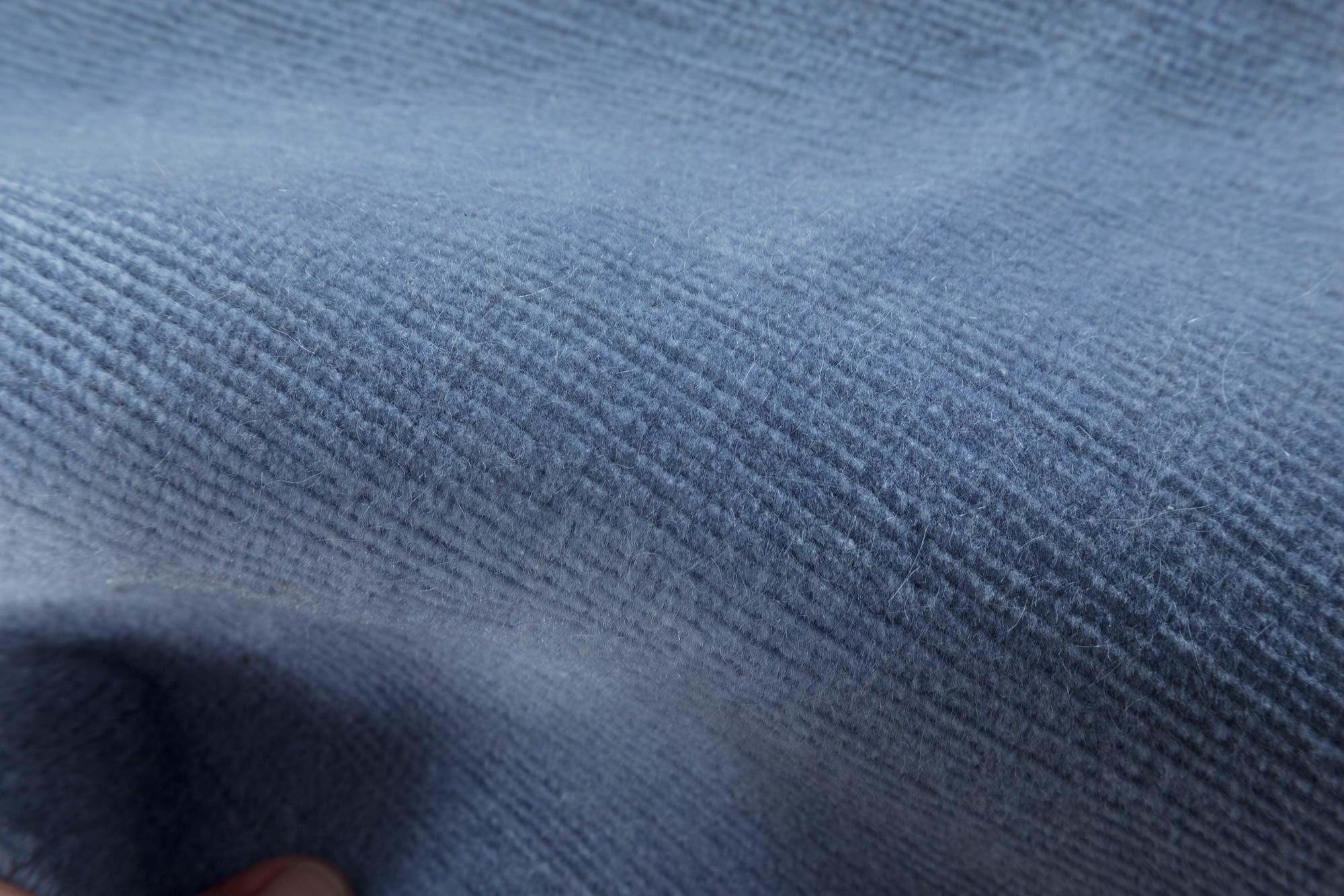 Lavendelfarbener handgeknüpfter Mohairteppich von Doris Leslie Blau (Moderne) im Angebot