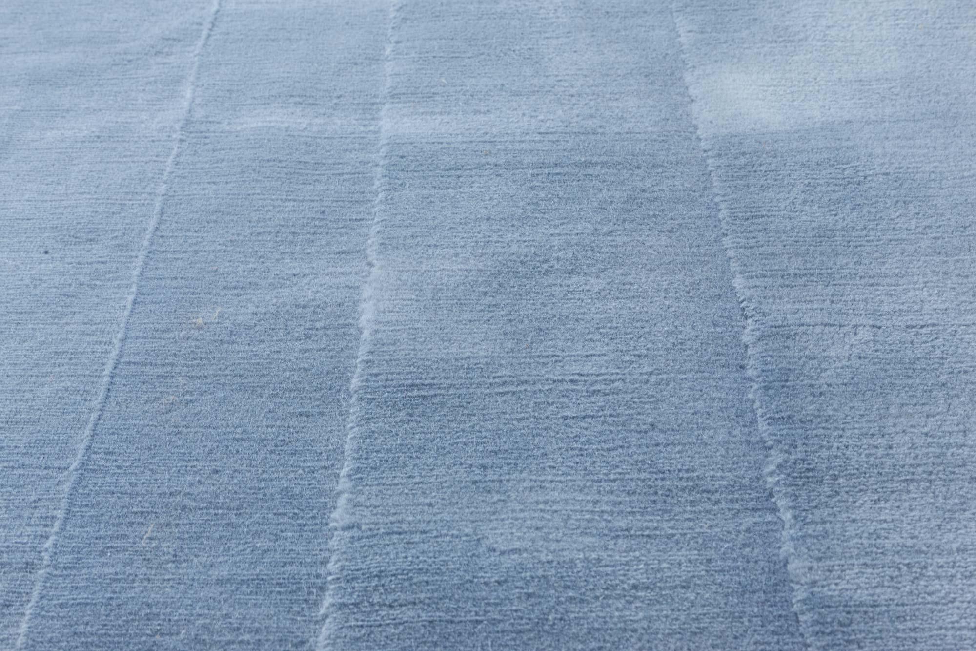 Lavendelfarbener handgeknüpfter Mohairteppich von Doris Leslie Blau (Handgeknüpft) im Angebot